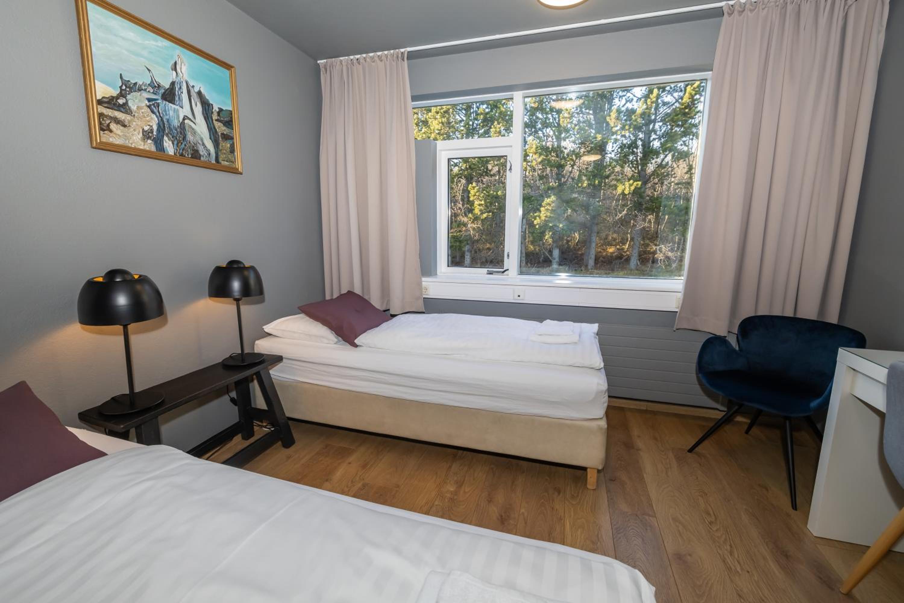 Standard Double or Twin Room - Photo 8
