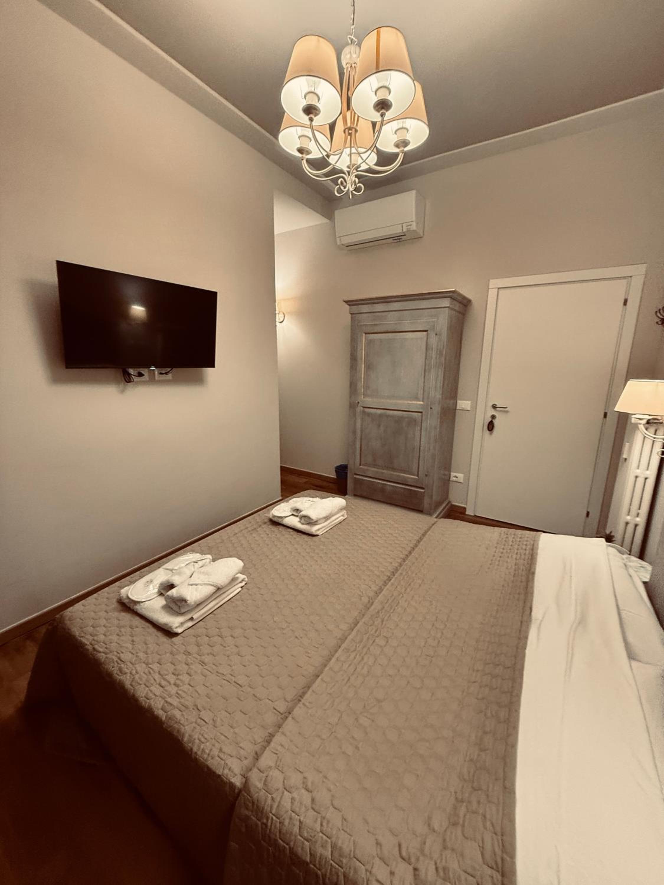 Standard Double Room photo 1