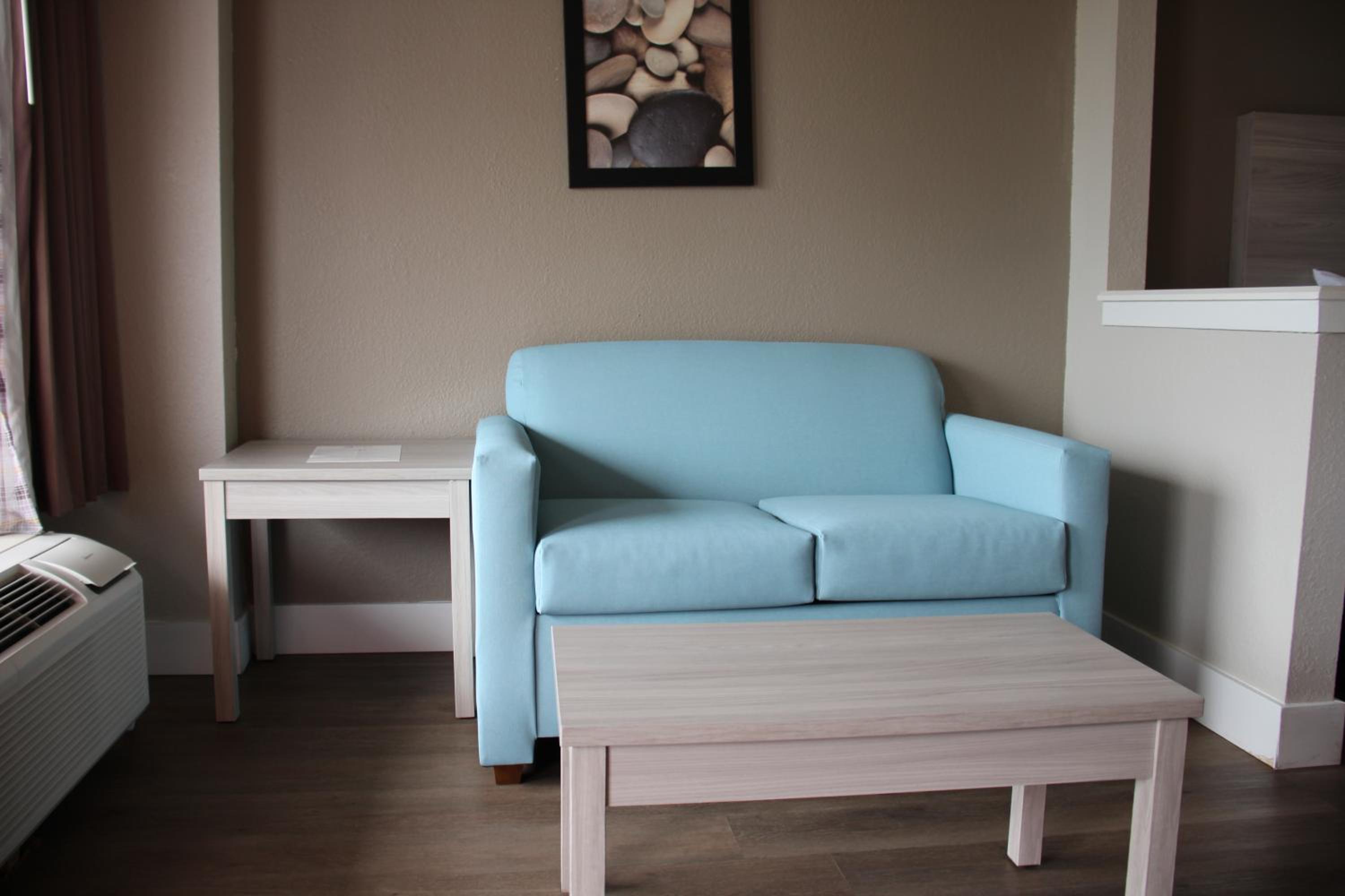 Double Room with Two Double Beds and City View - Non-Smoking - Photo 4