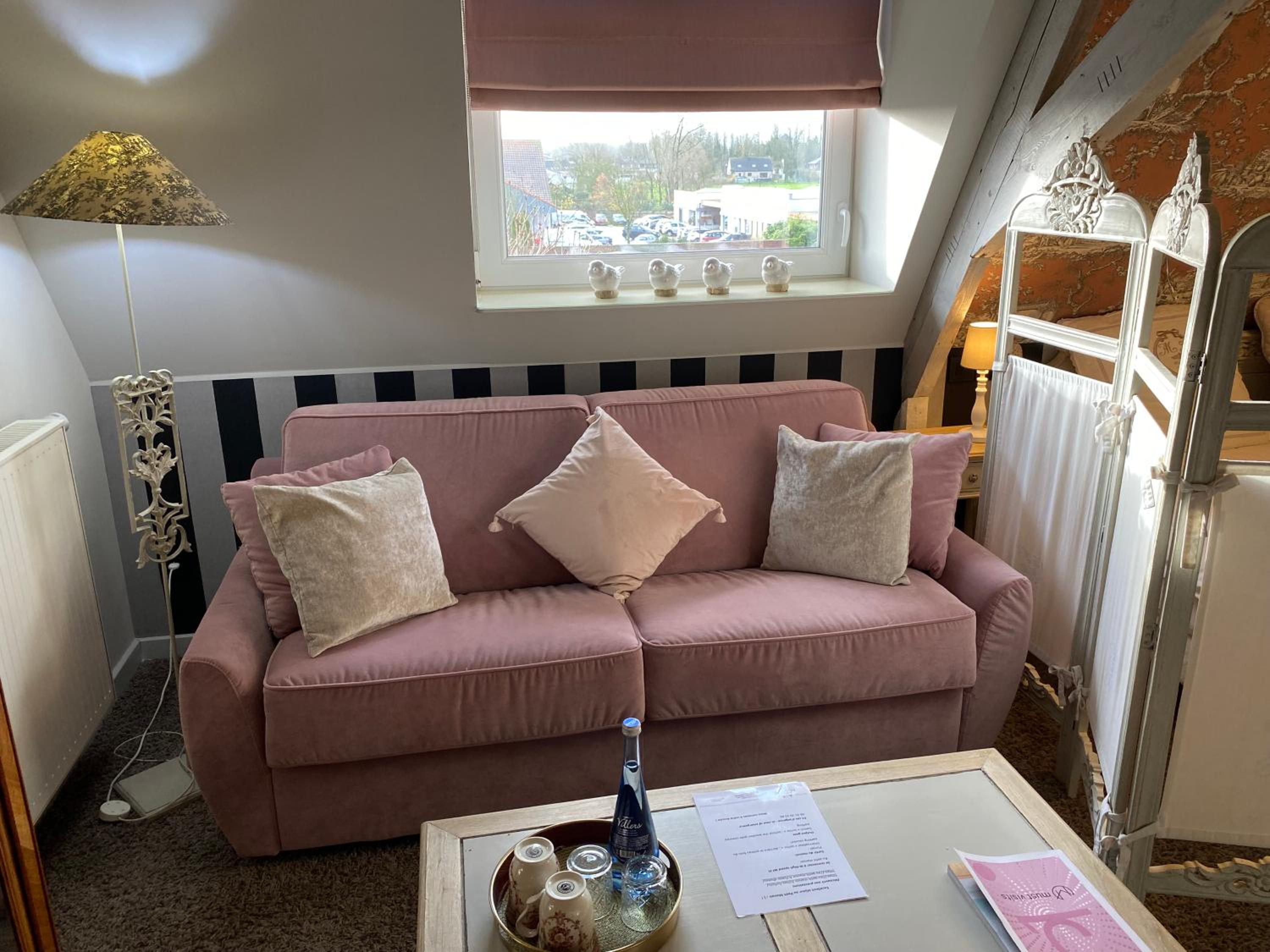 Deluxe Suite - Photo 5