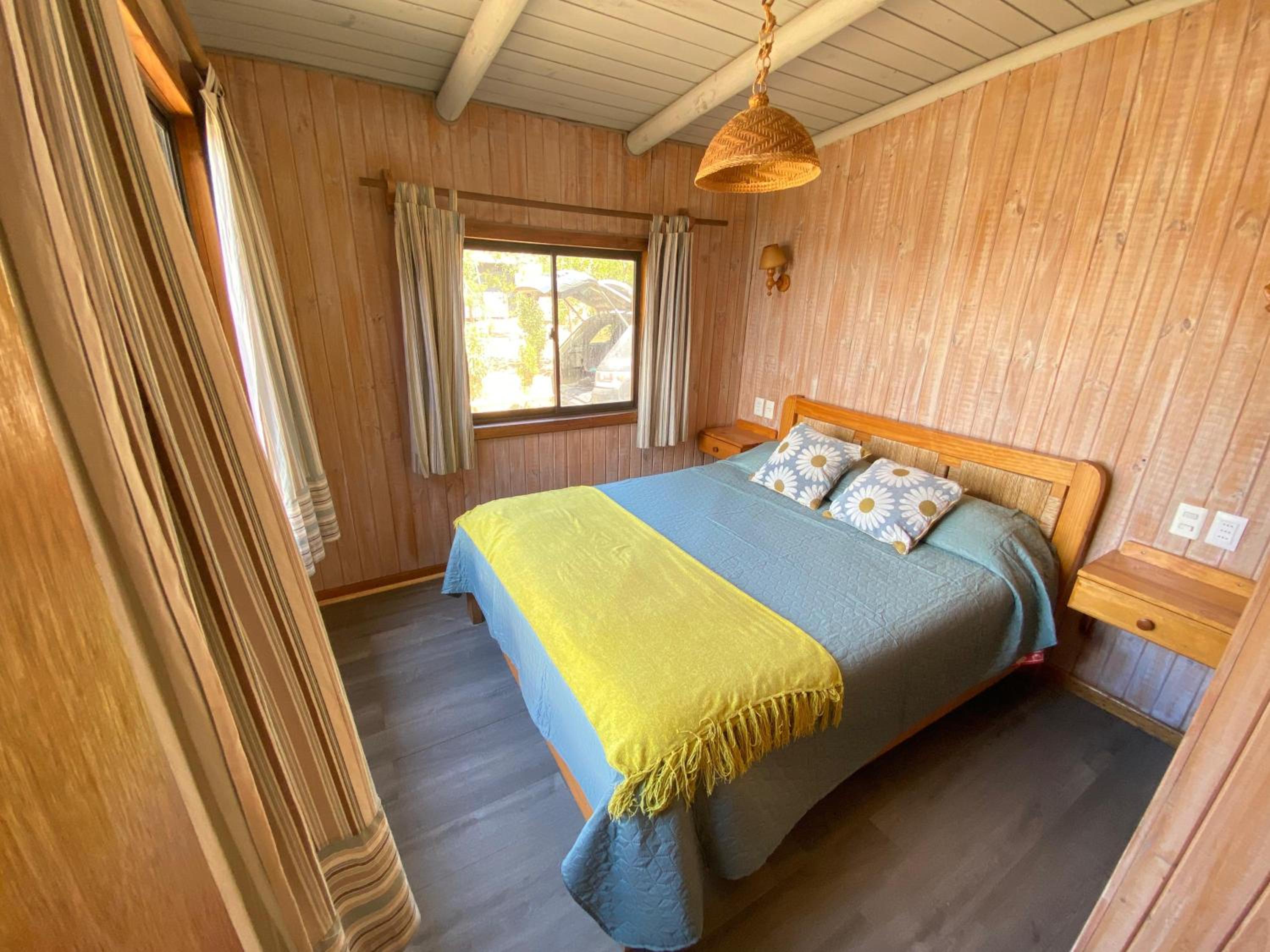Three-Bedroom House photo 3
