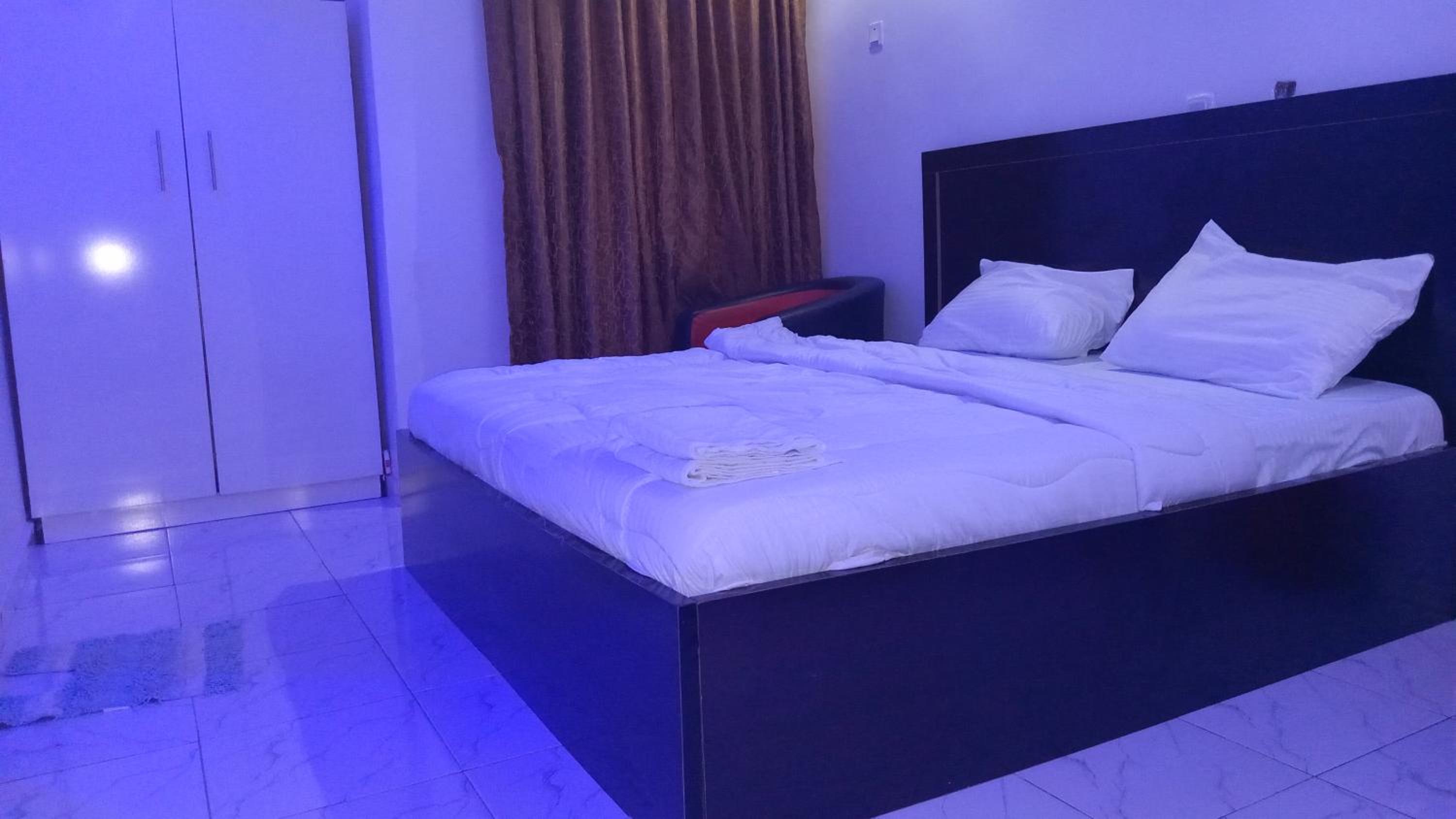 Deluxe King Room photo 1