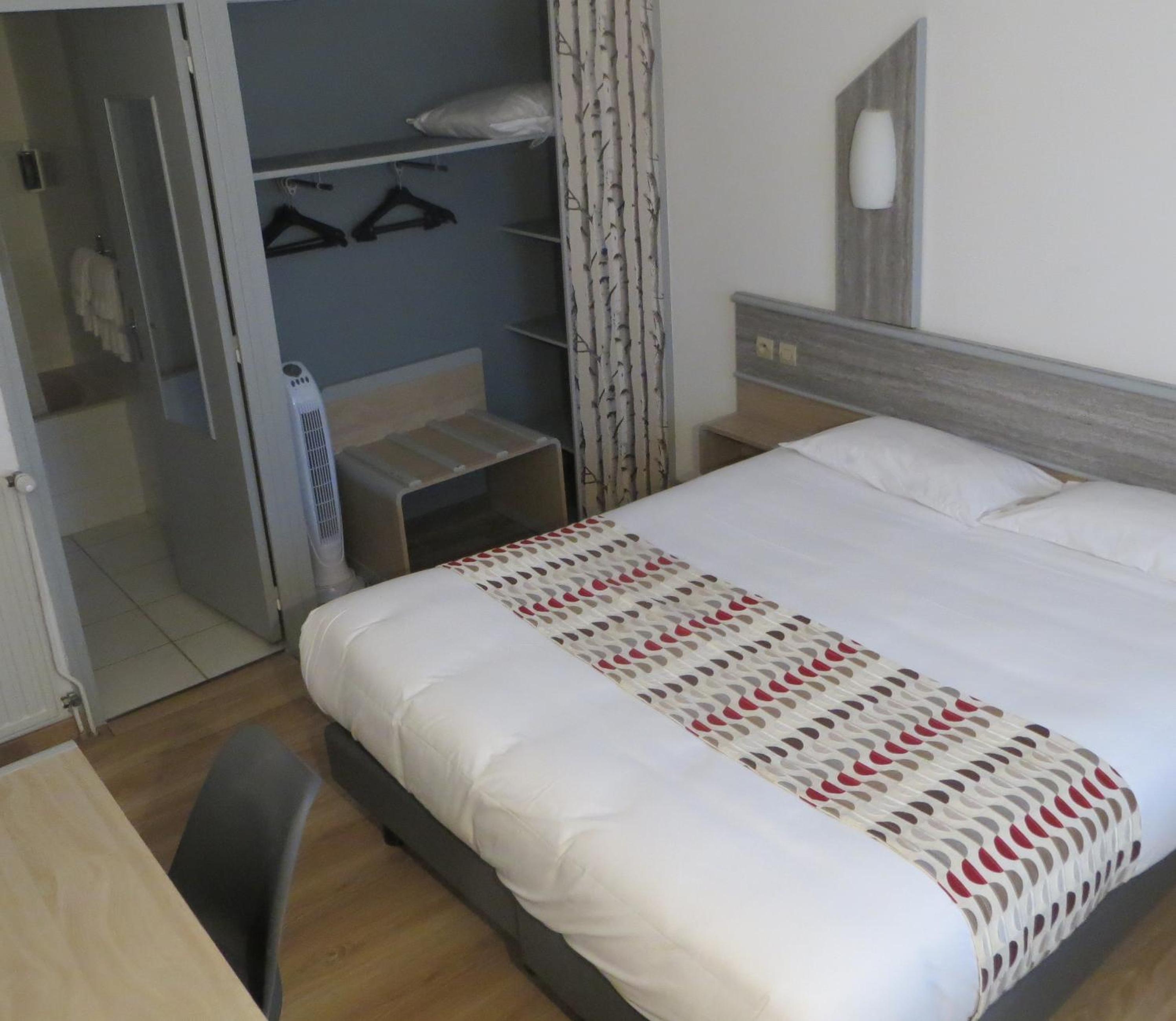 Double Room - Photo 2