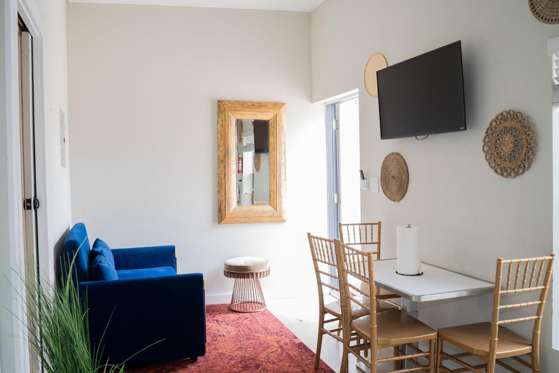 Two-Bedroom Standard Apartment photo 1