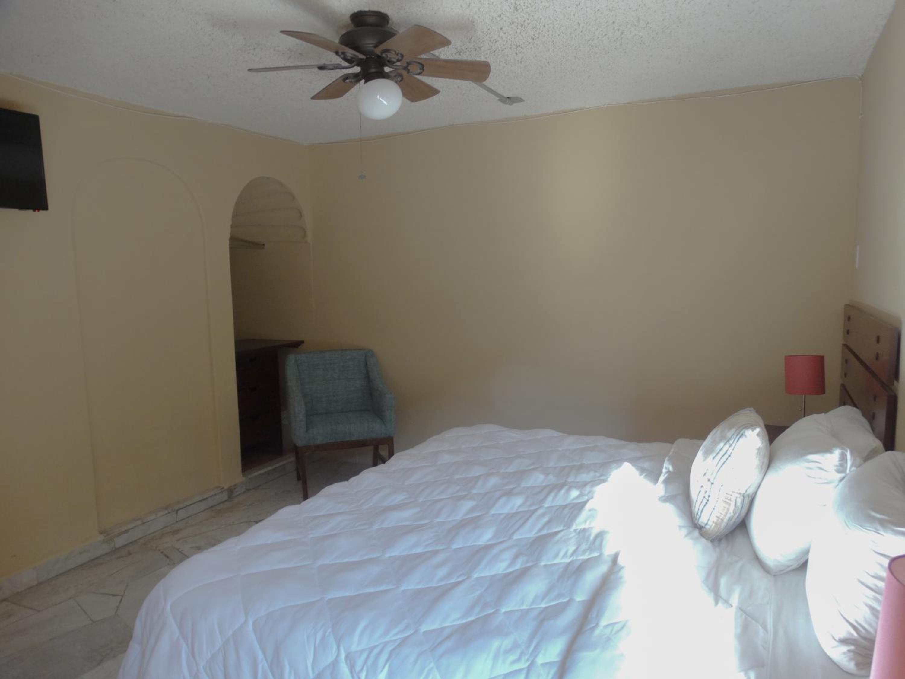 King Room - Photo 5