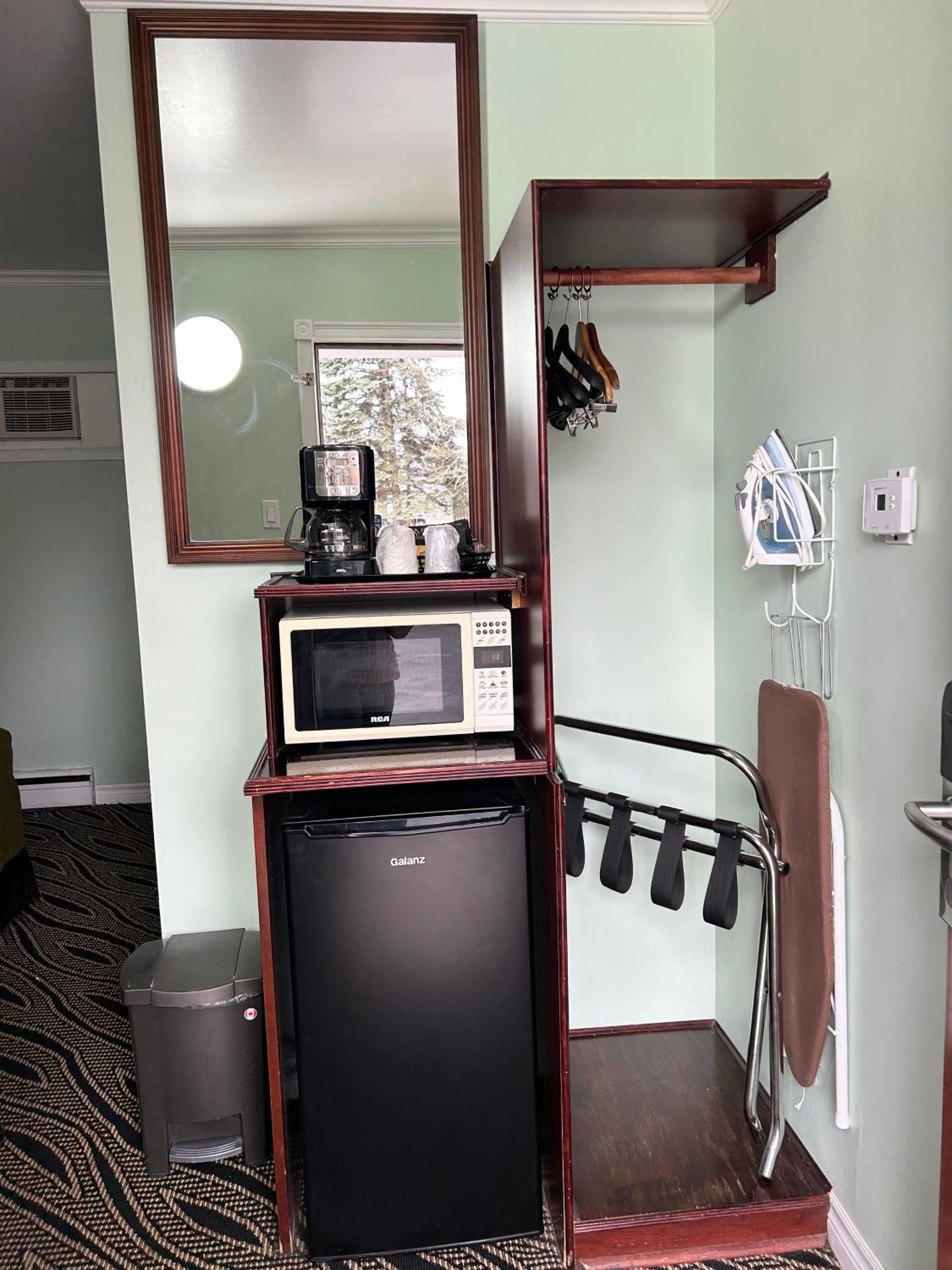 Queen Room - Photo 7