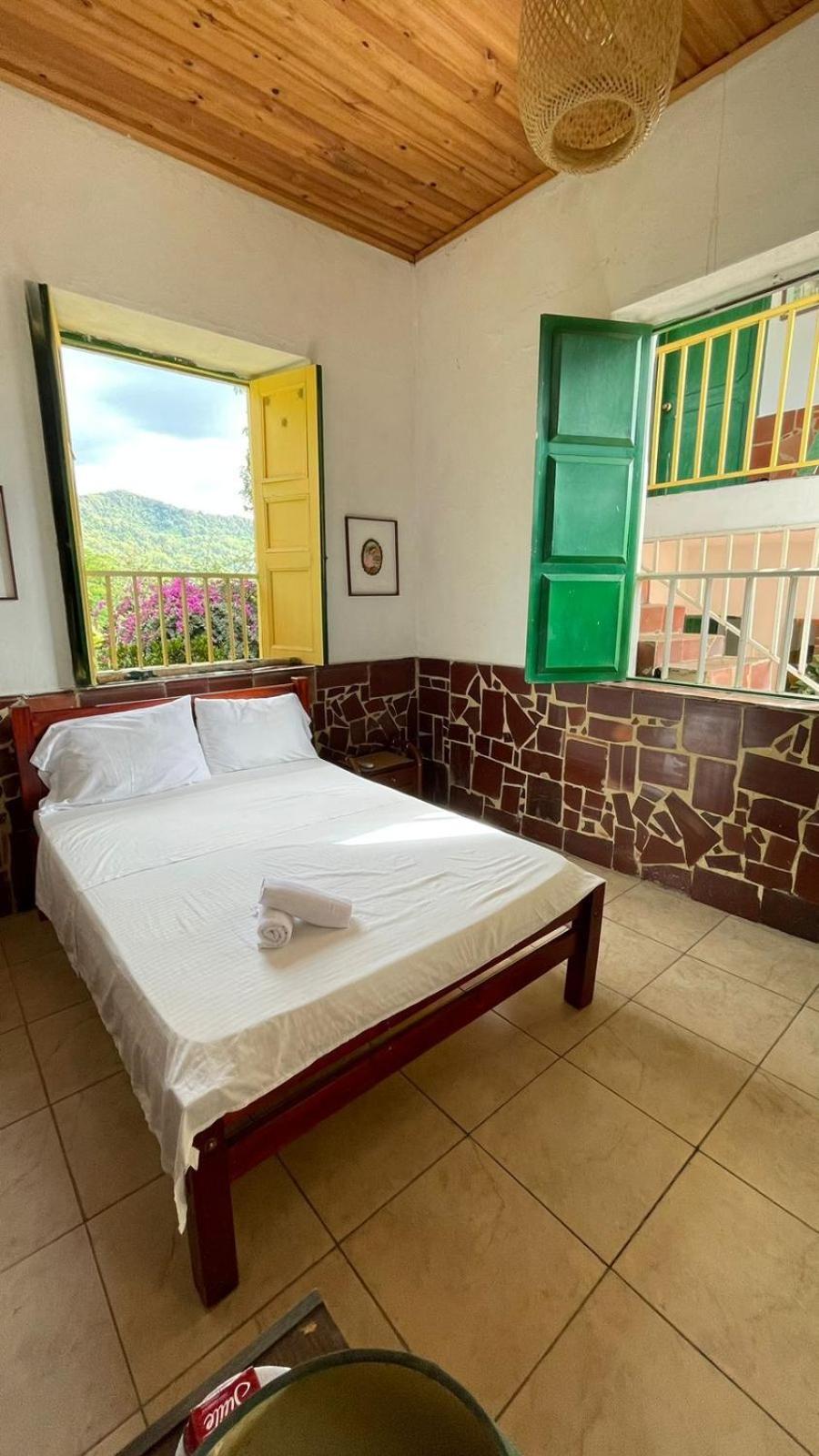 Double Room With Shared Bathroom photo 1