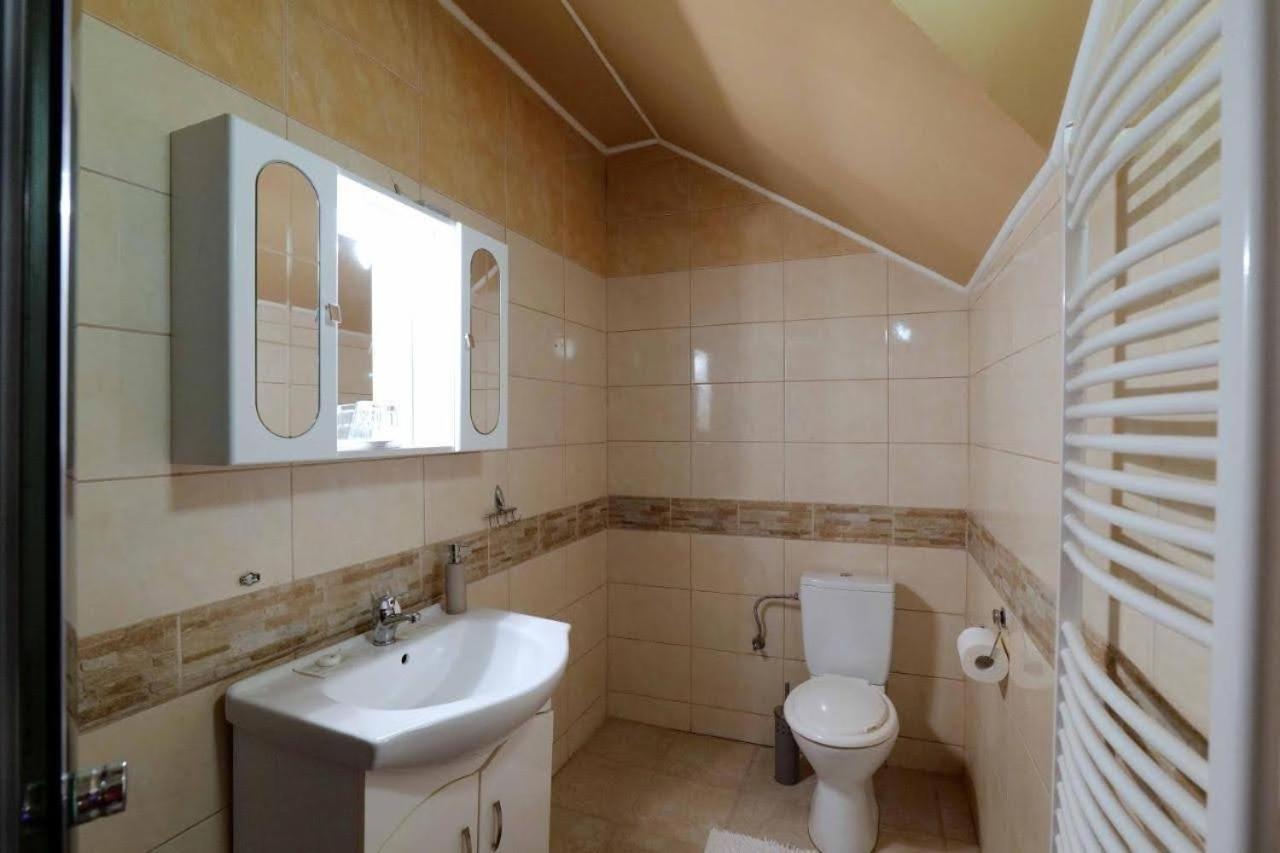 Deluxe Double Room With Shower photo 2