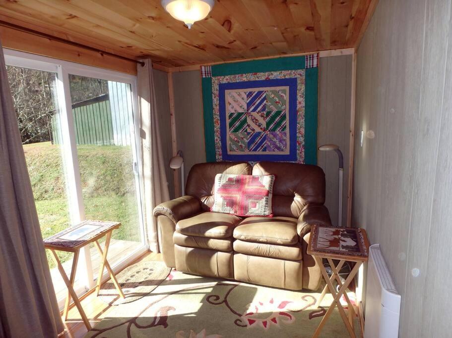 One-Bedroom House photo 1