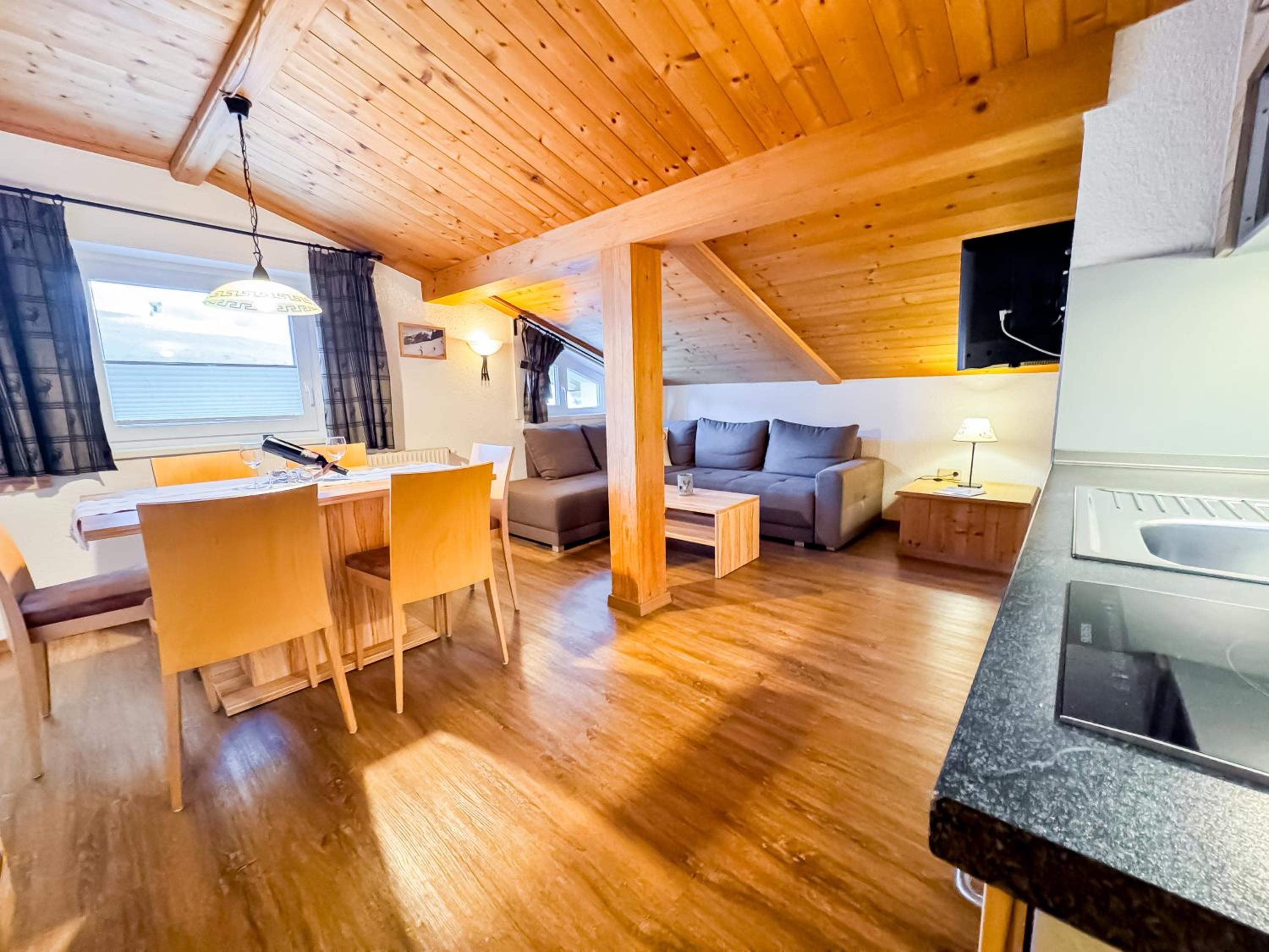 Comfort One-Bedroom Apartment with Balcony - Second Floor photo 2
