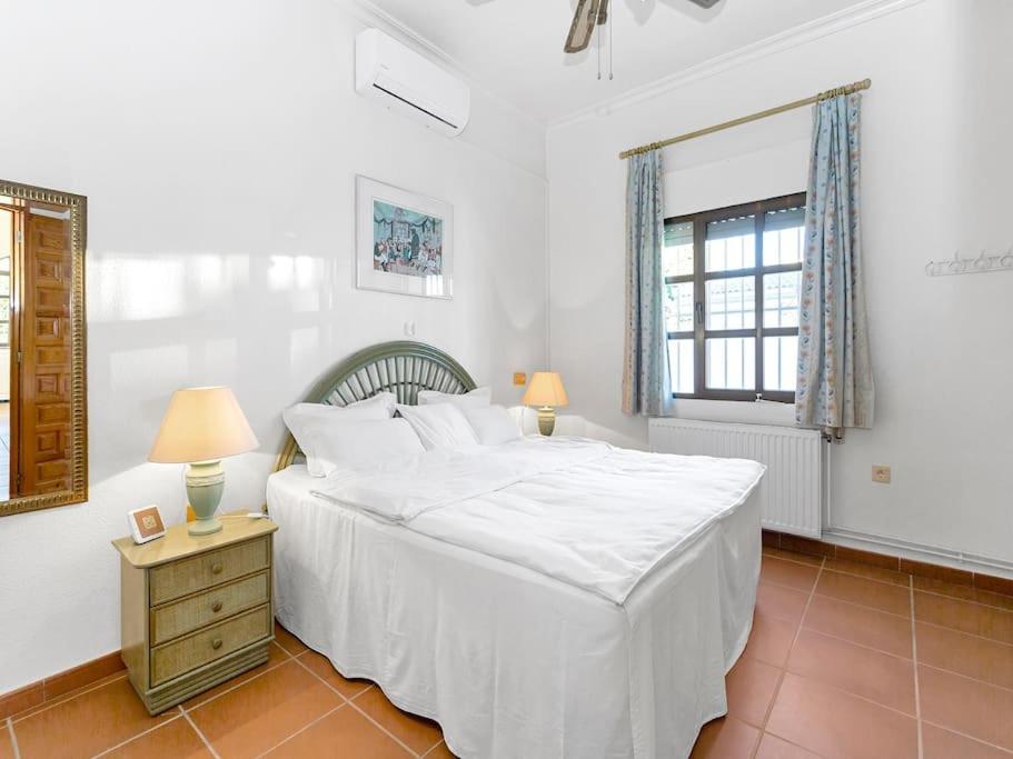 Villa de Tres Habitaciones