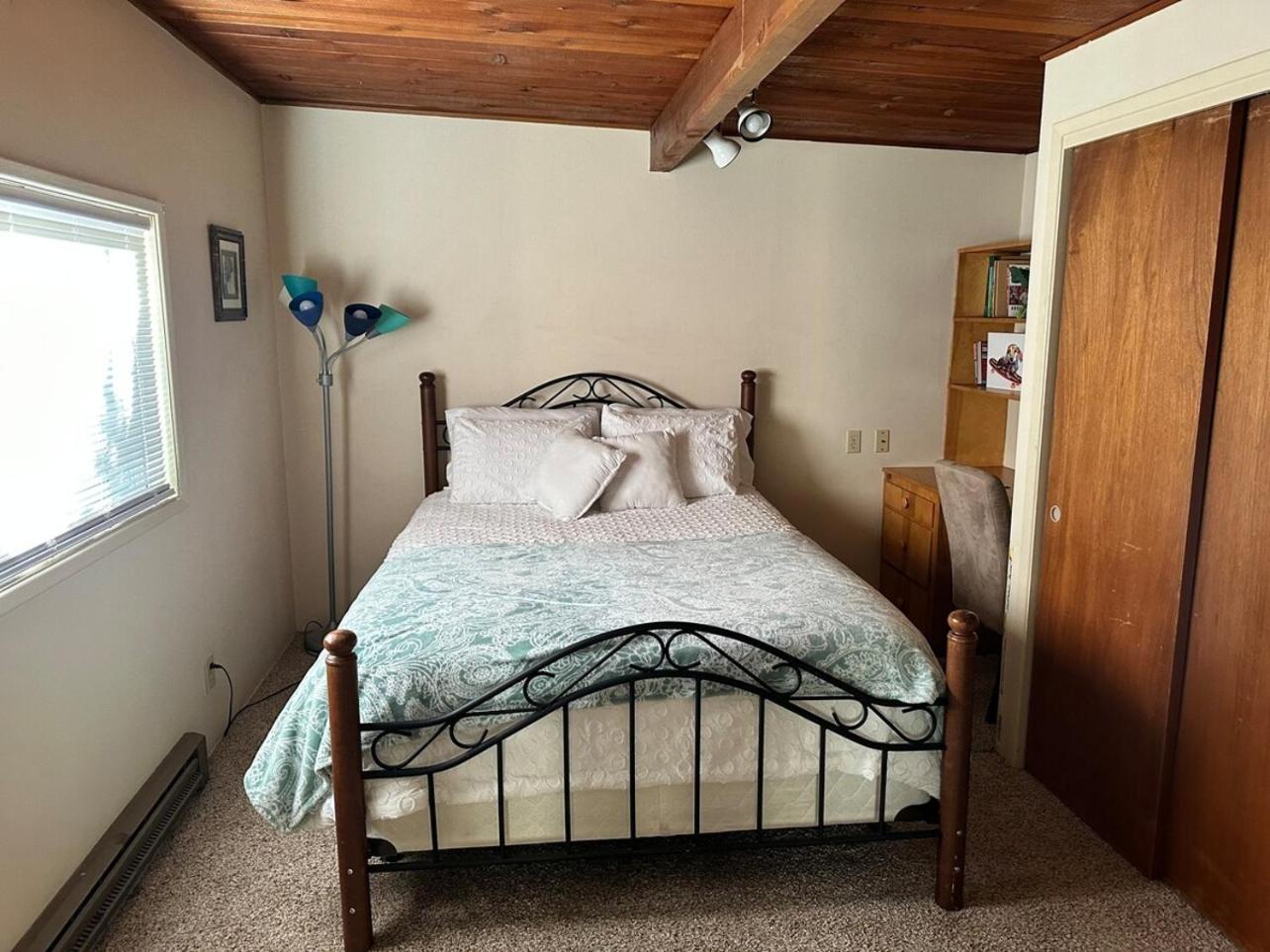 Four-Bedroom House photo 1