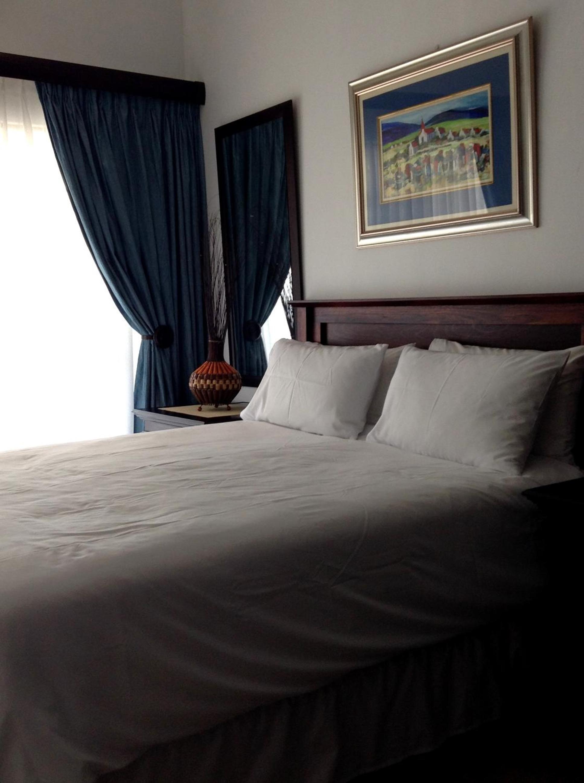 Deluxe Queen Room - Photo 1