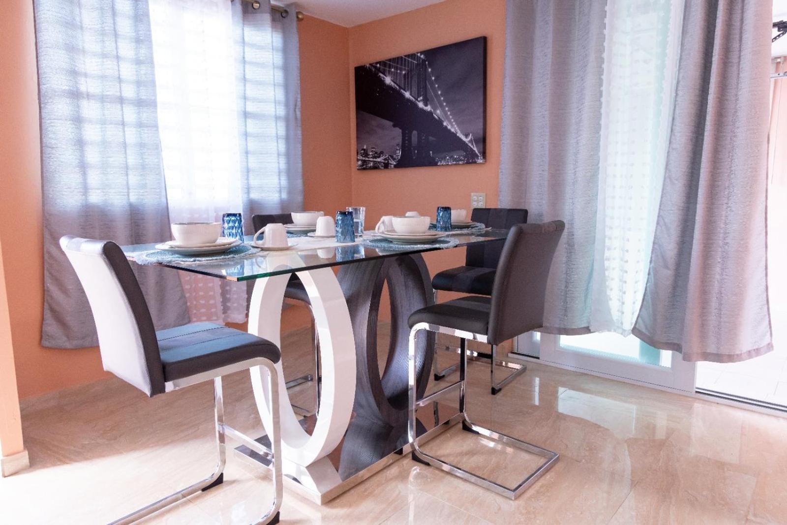 Two-Bedroom House photo 2