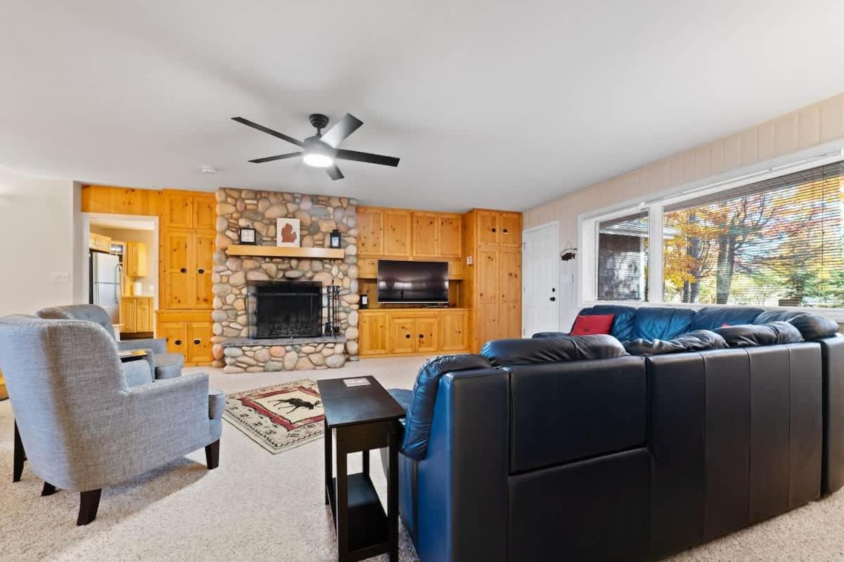 Three-Bedroom Villa photo 1
