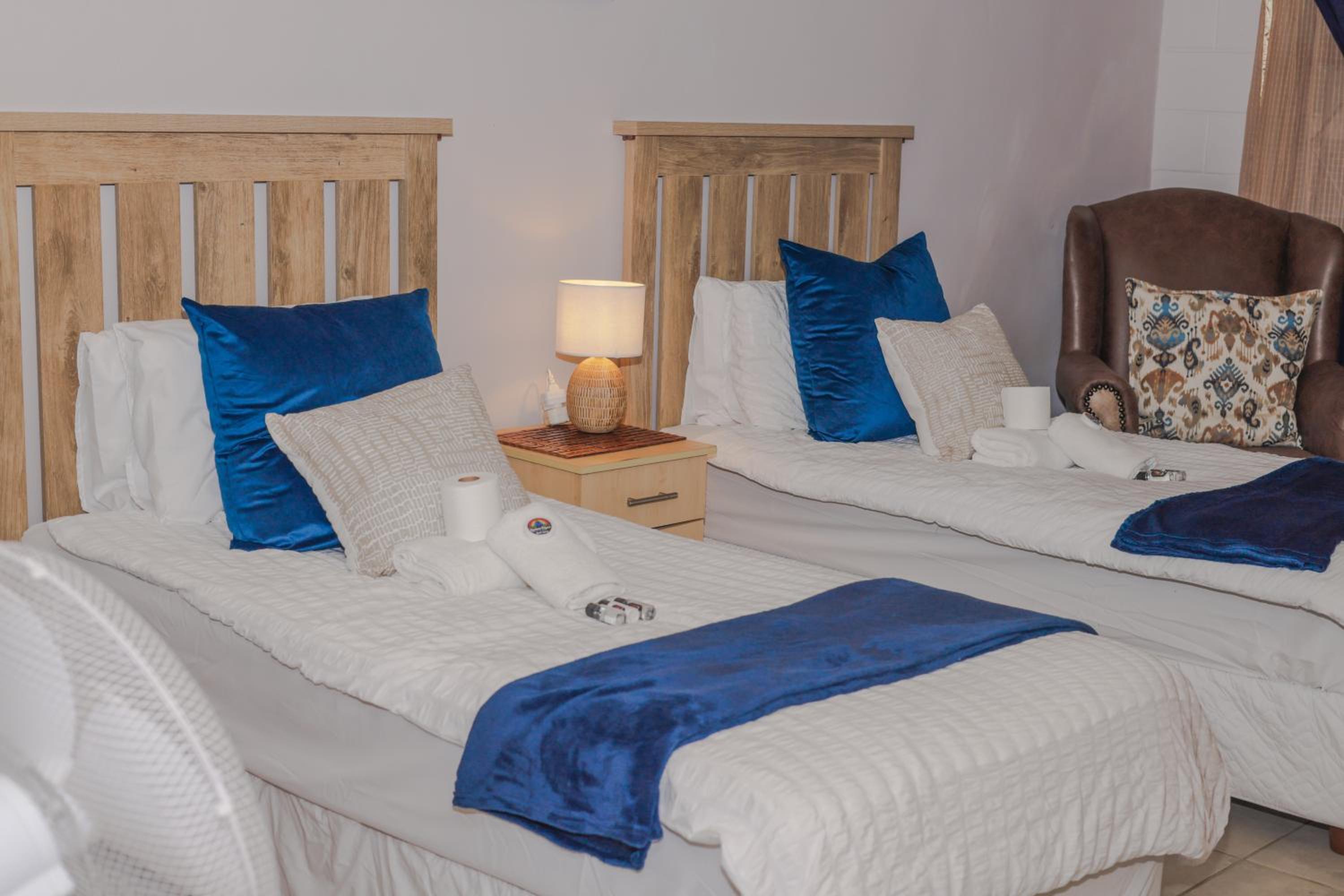 Deluxe Double or Twin Room photo 2