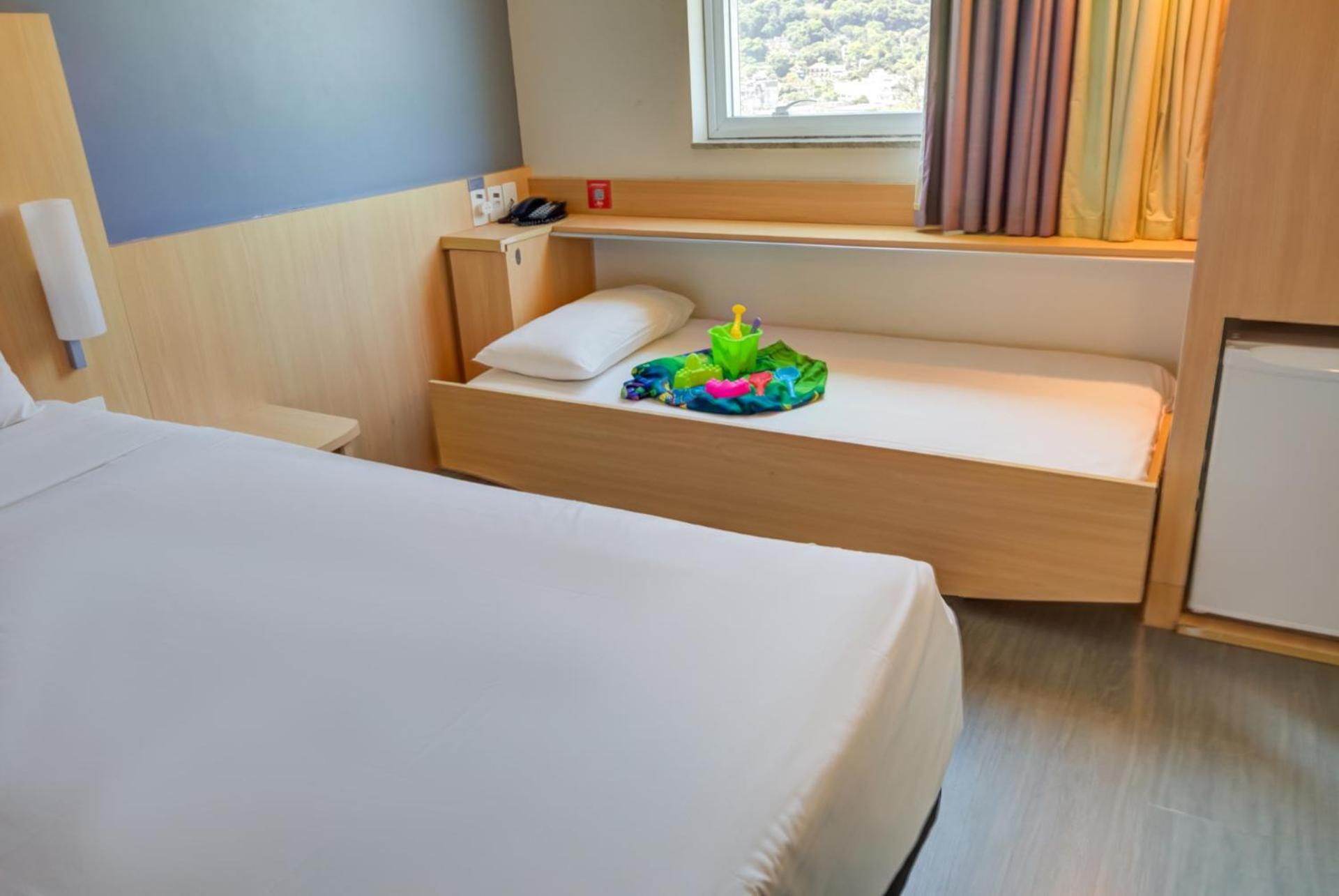 Standard Double Room with Child Bed photo 2