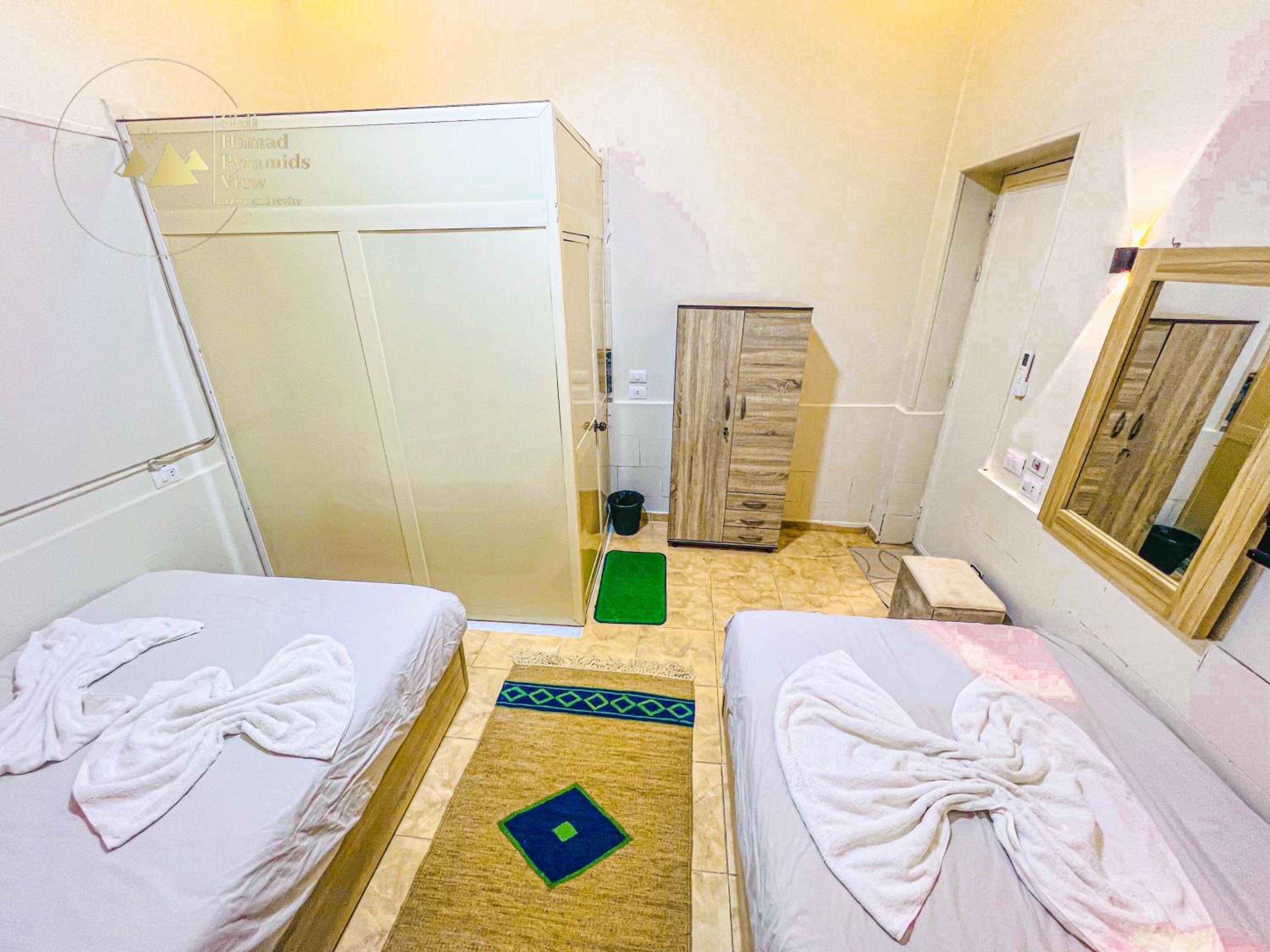 Deluxe Room (2 Adults + 1 Child) photo 3