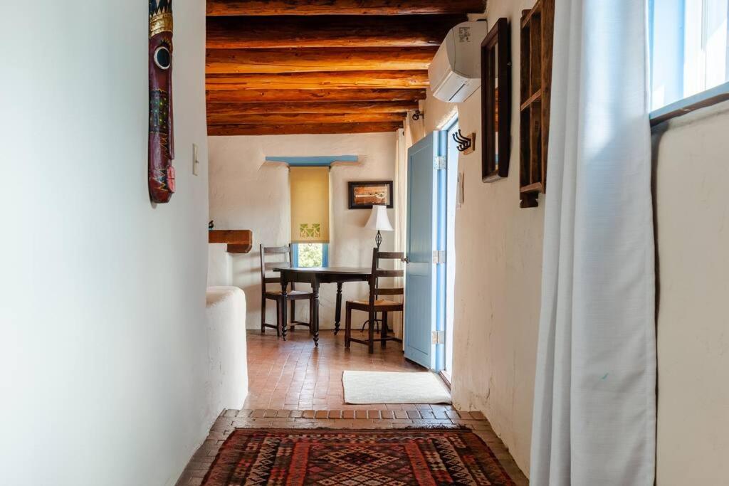 One-Bedroom House photo 3