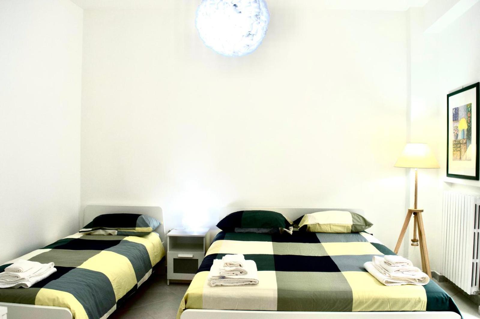 Queen Room with Balcony photo 2