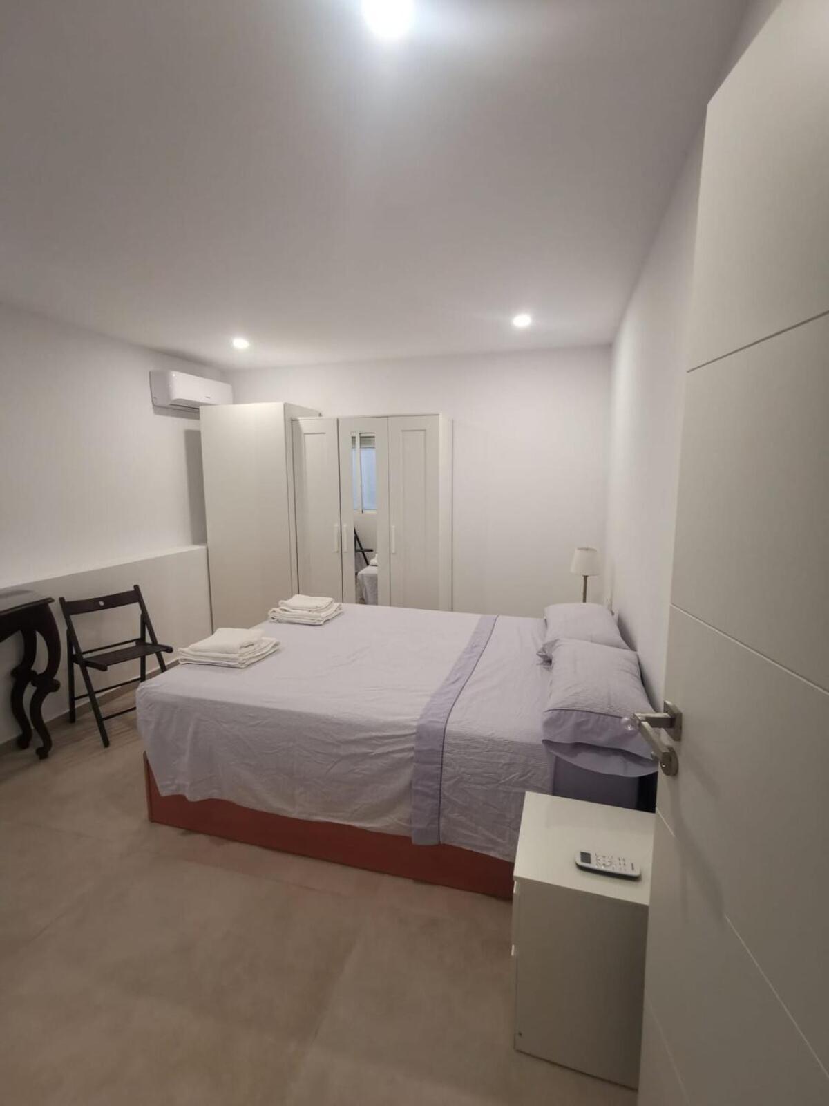 Habitación Doble con Baño Privado