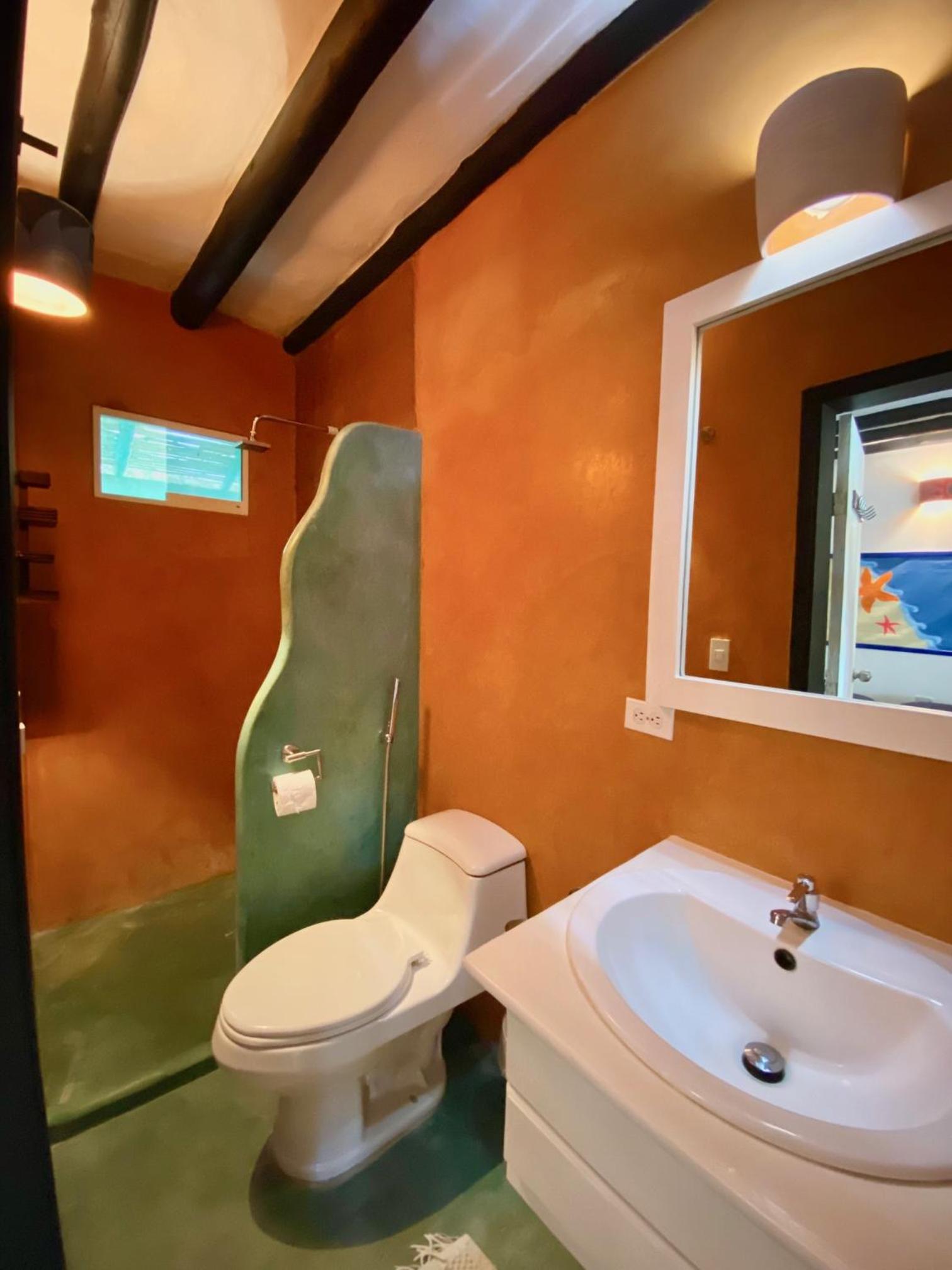 Deluxe Double Room with Balcony photo 2