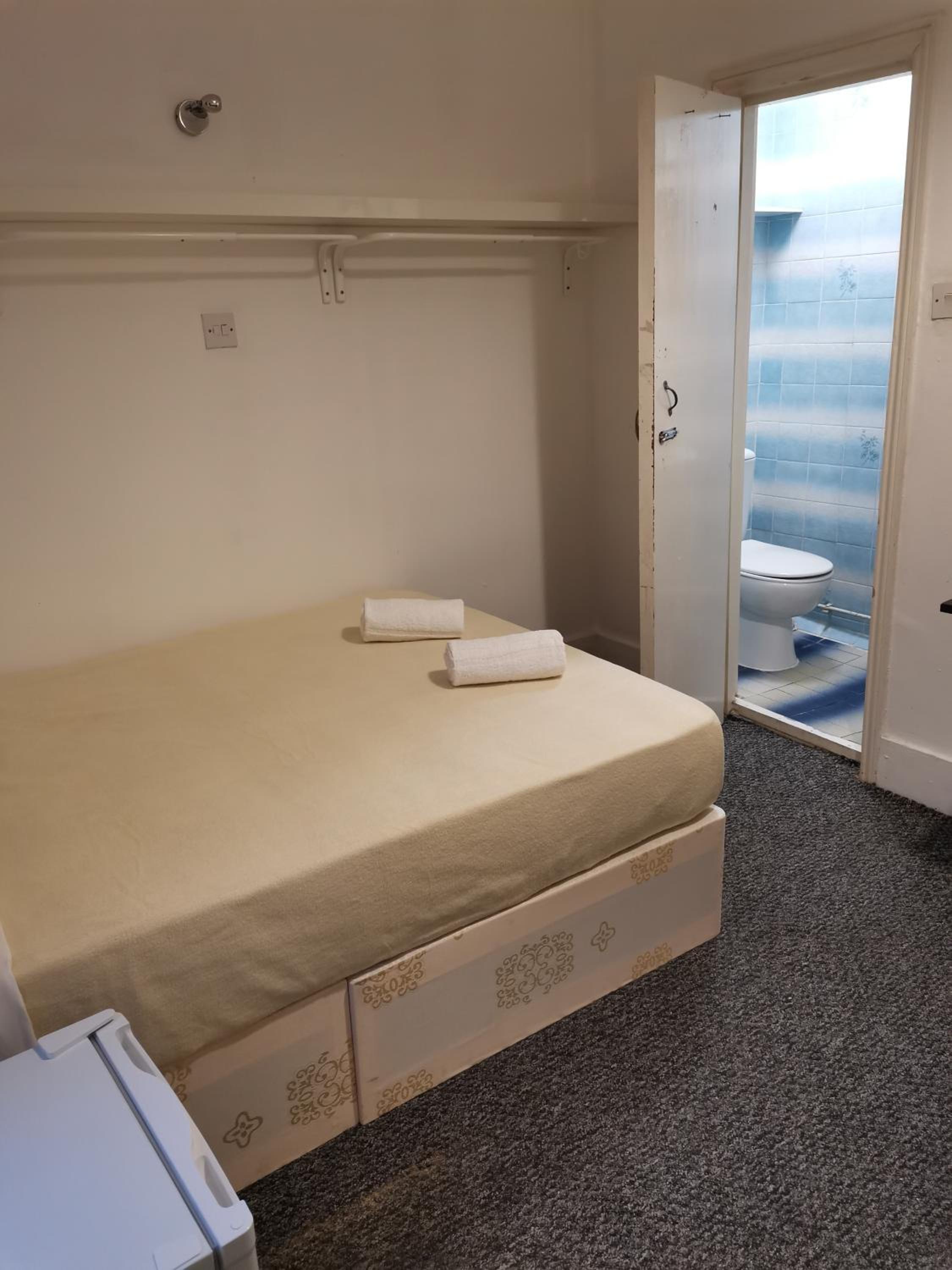 Double Room with Private Bathroom photo 1