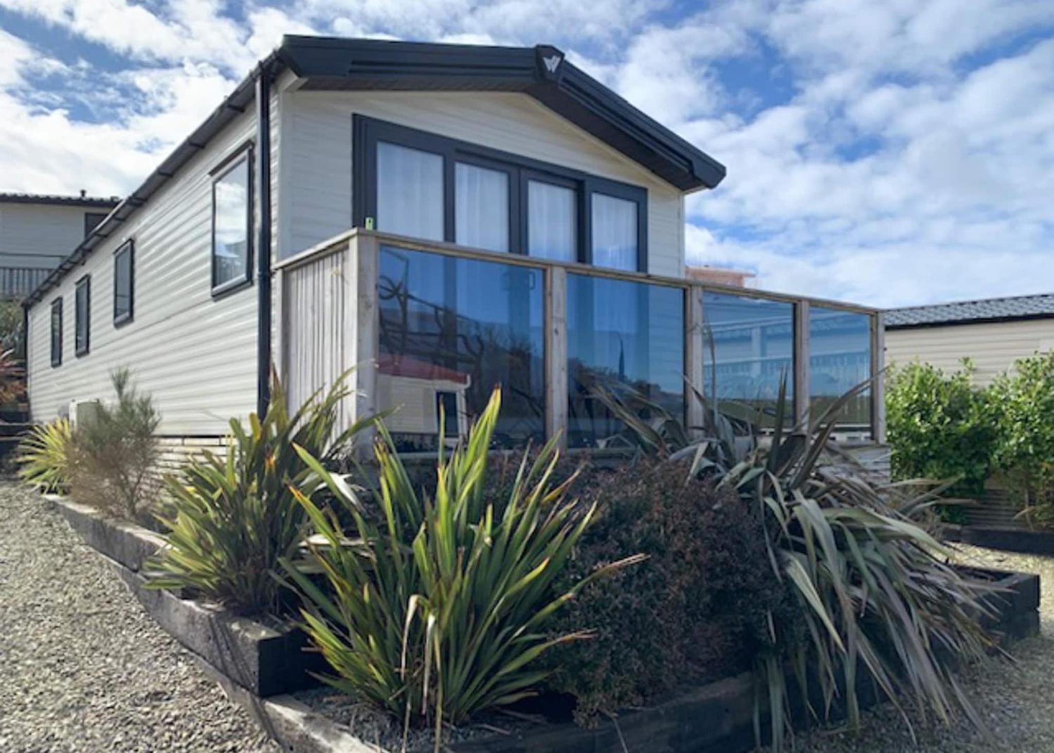 Three-Bedroom Holiday Home 2 photo 2