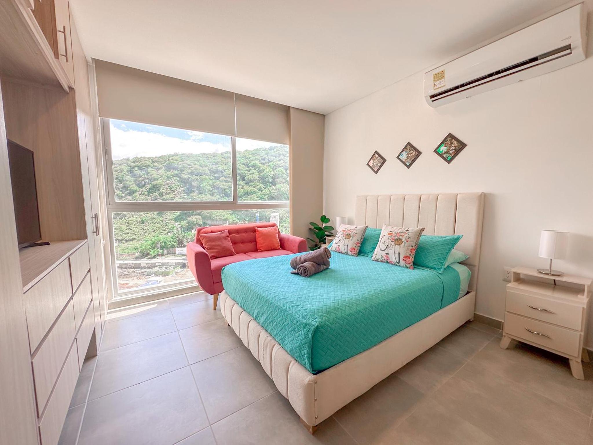 Apartment With Mountain View
