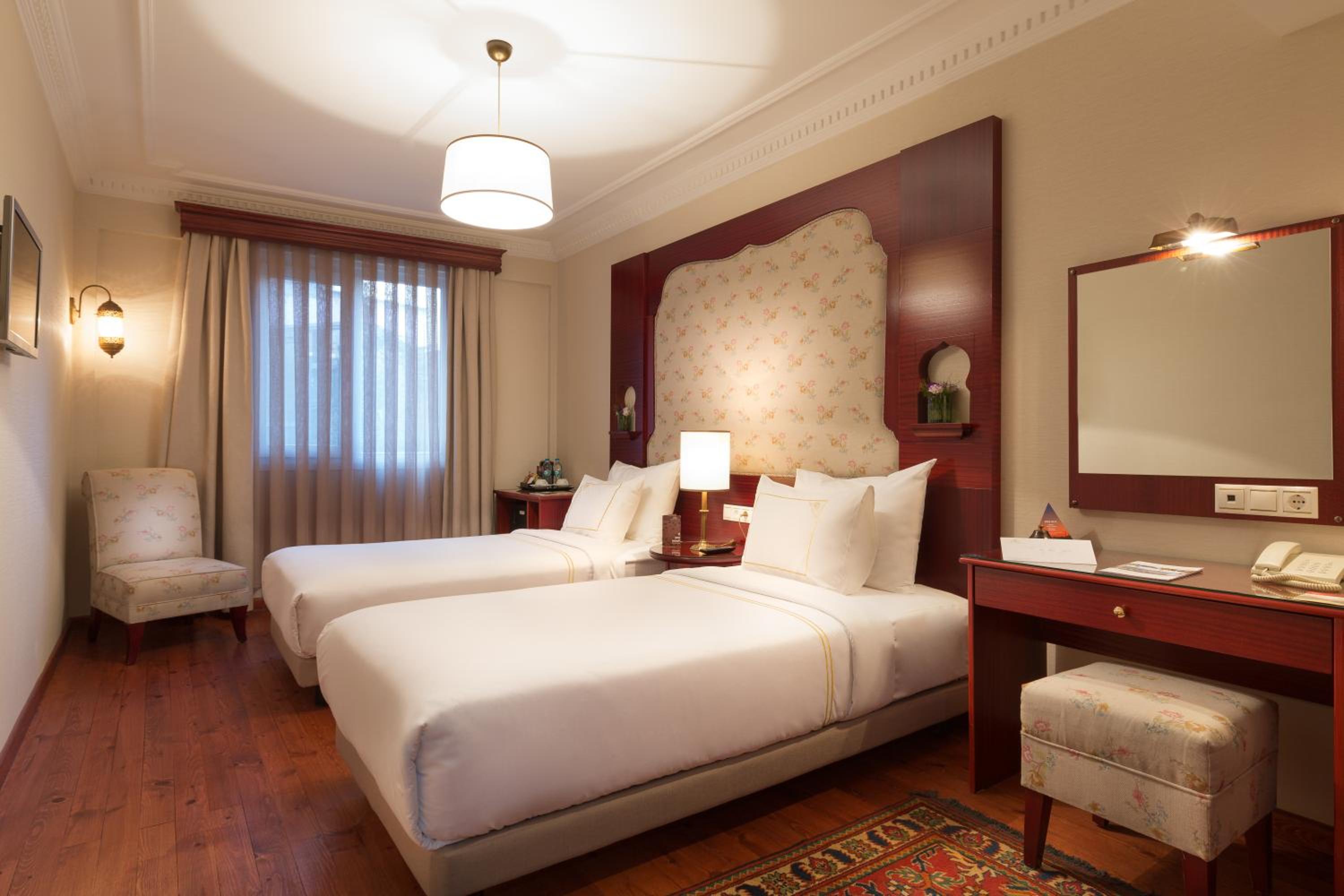Twin Room - Disability Access photo 1