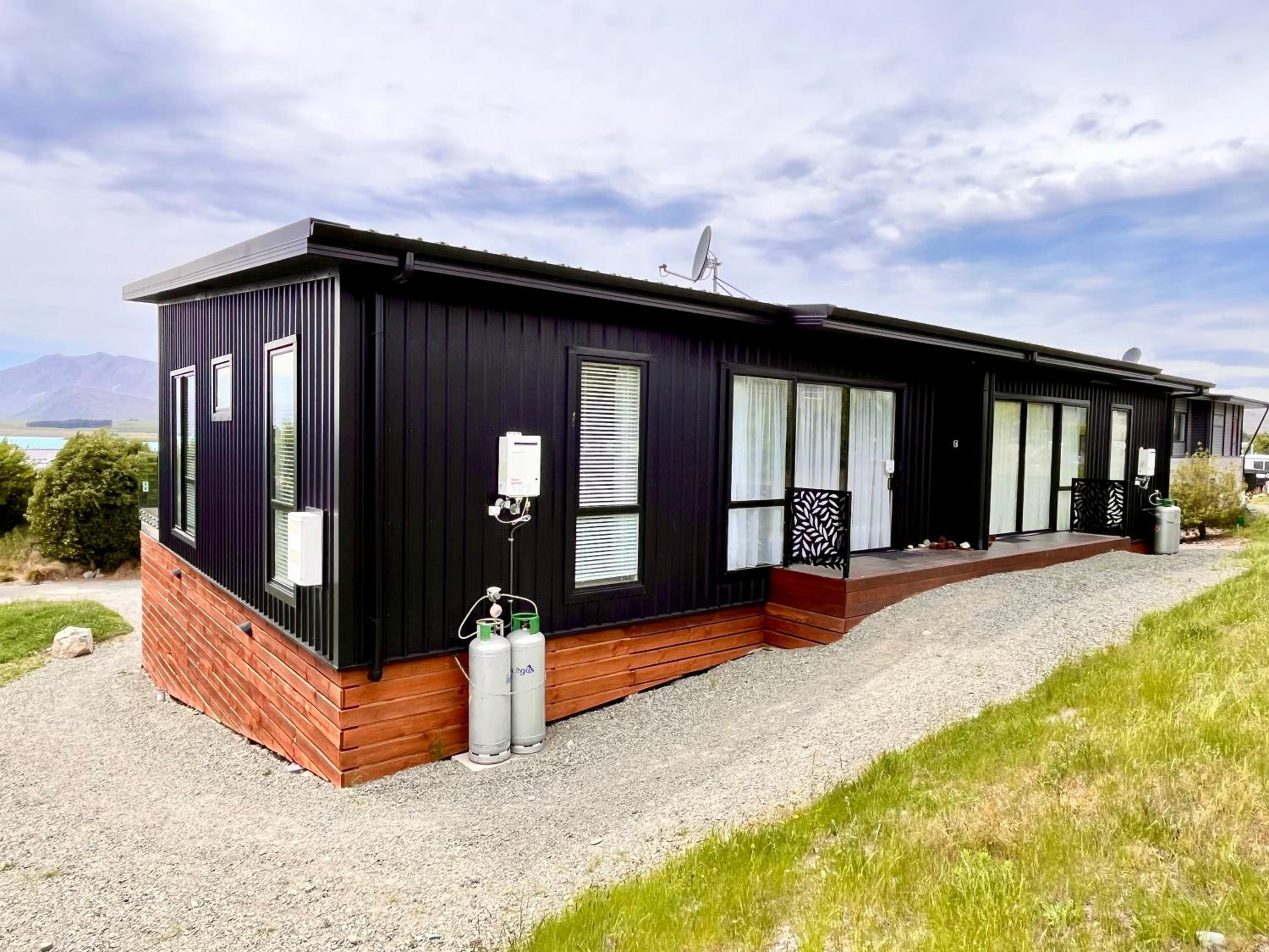 Two-Bedroom House - Photo 9