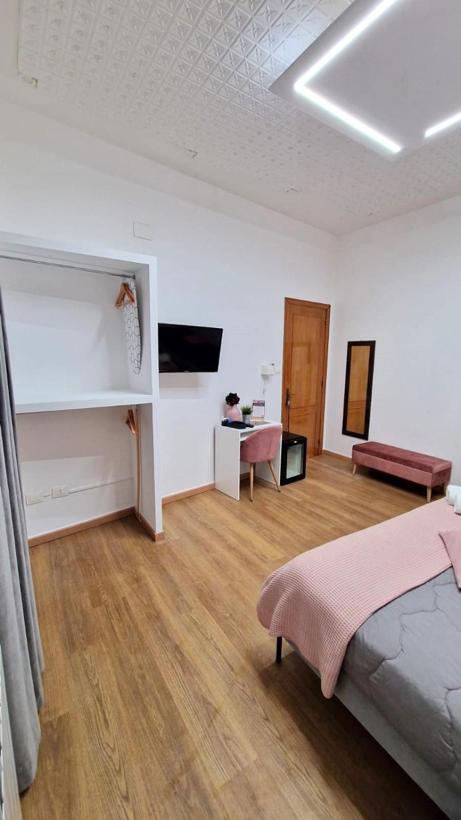 Camera Tripla con bagno privato