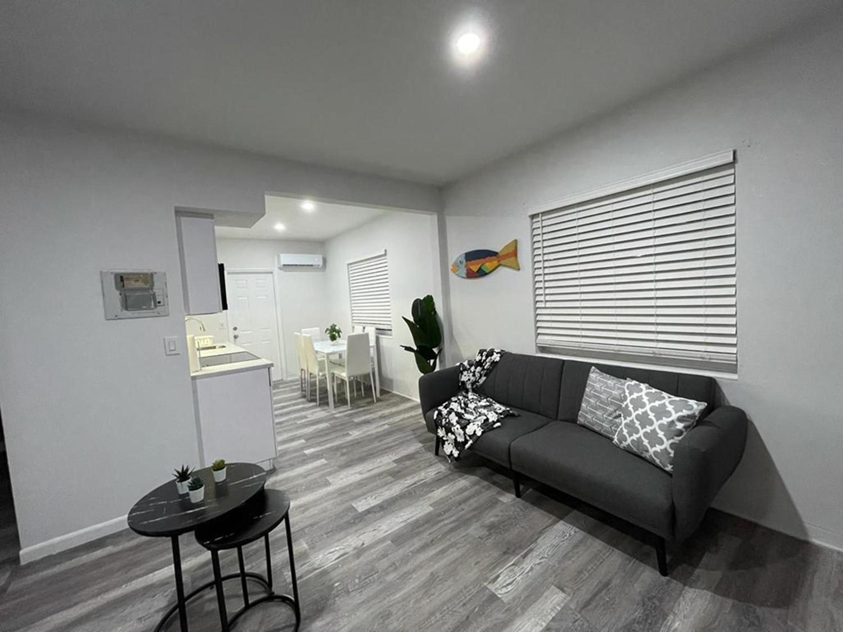 Two-Bedroom Apartment photo 2