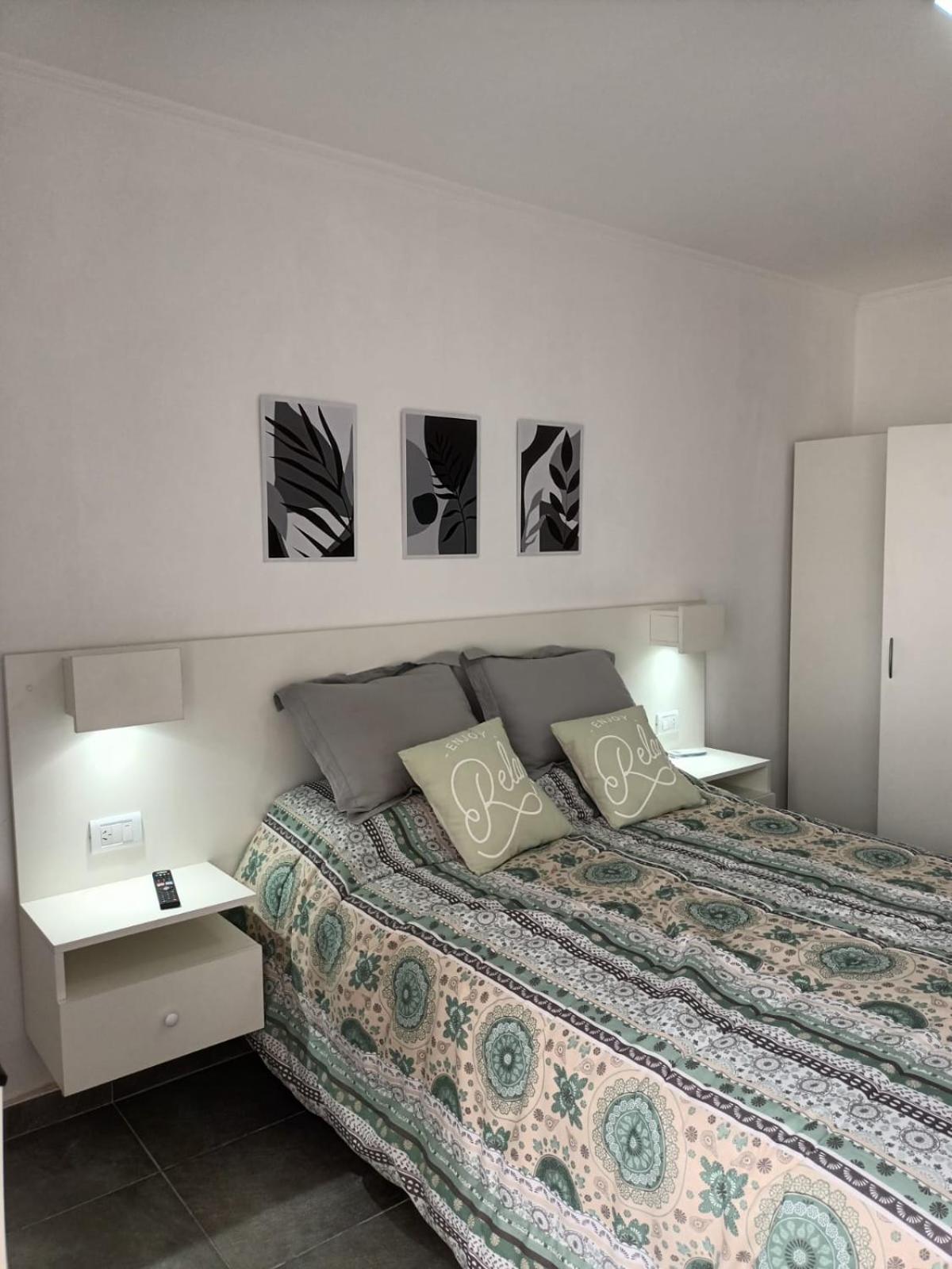 One-Bedroom Apartment photo 2