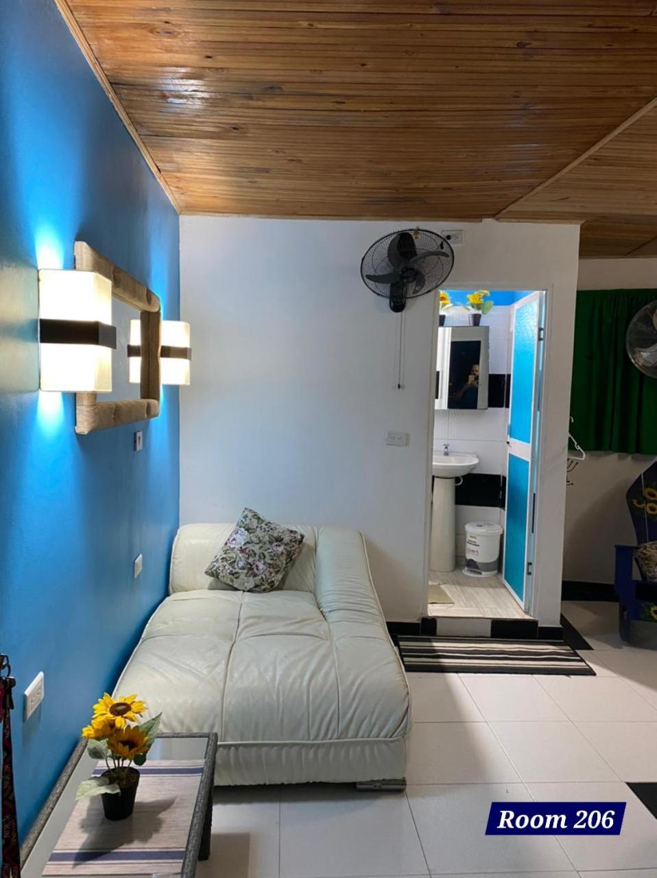 Large Double Room photo 3