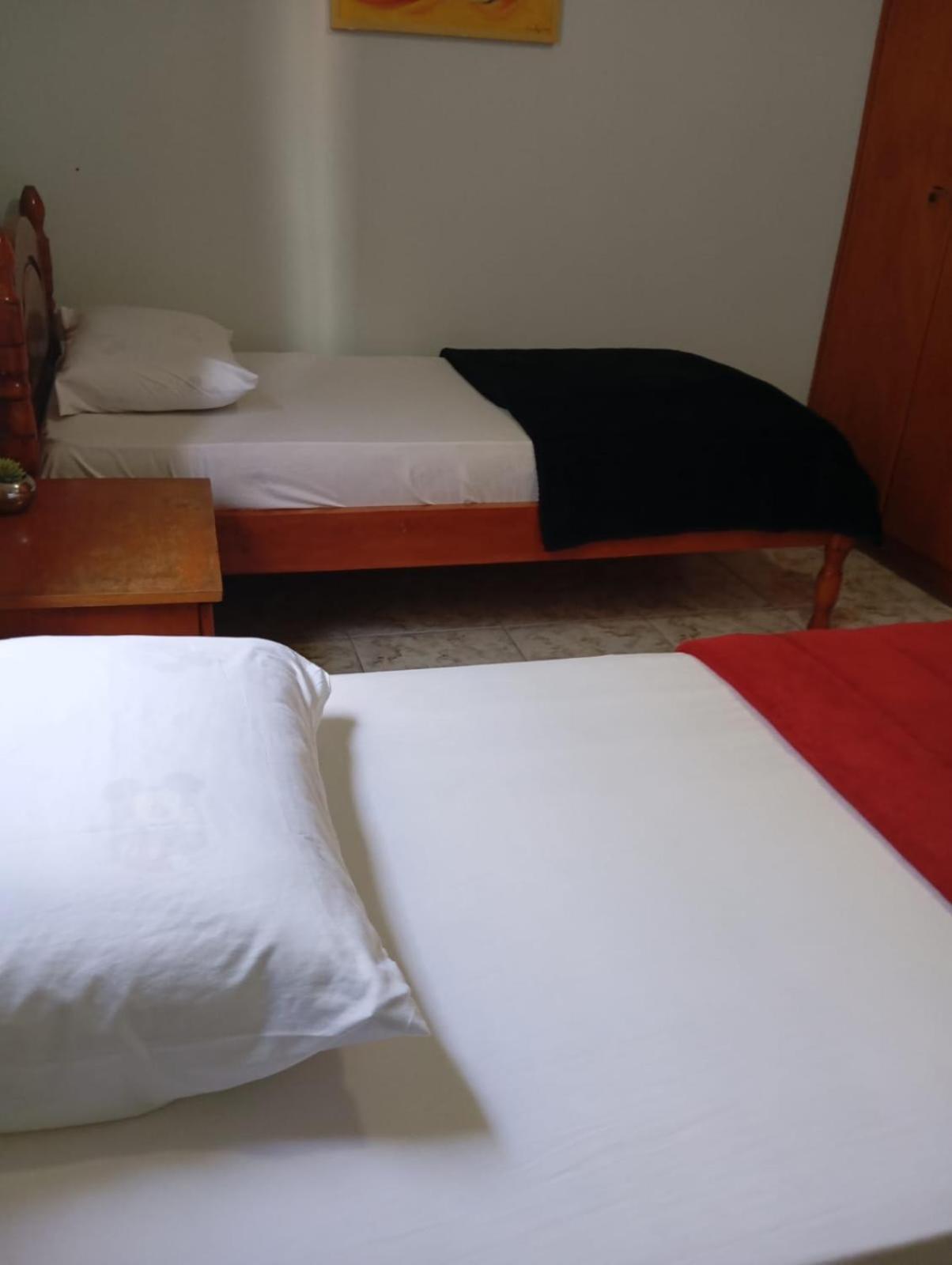 Economy Triple Room with Shared Bathroom photo 1