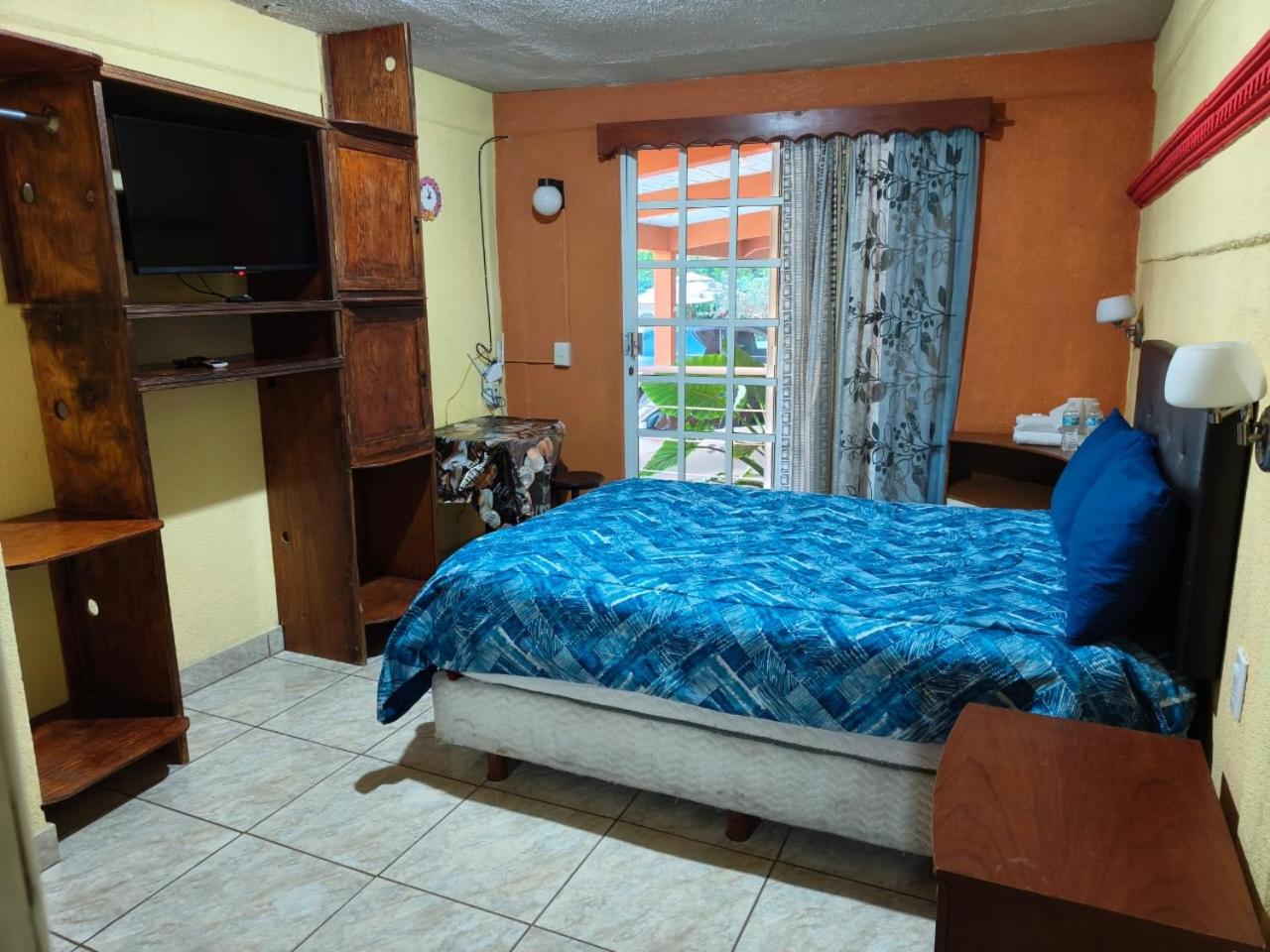 Economy Double Room photo 1