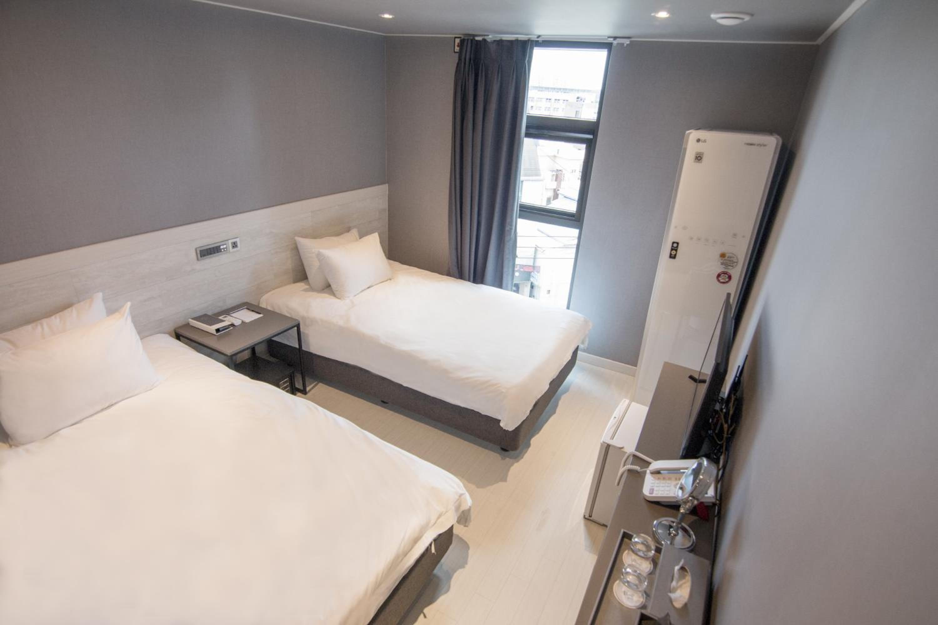 Standard Twin Room photo 3