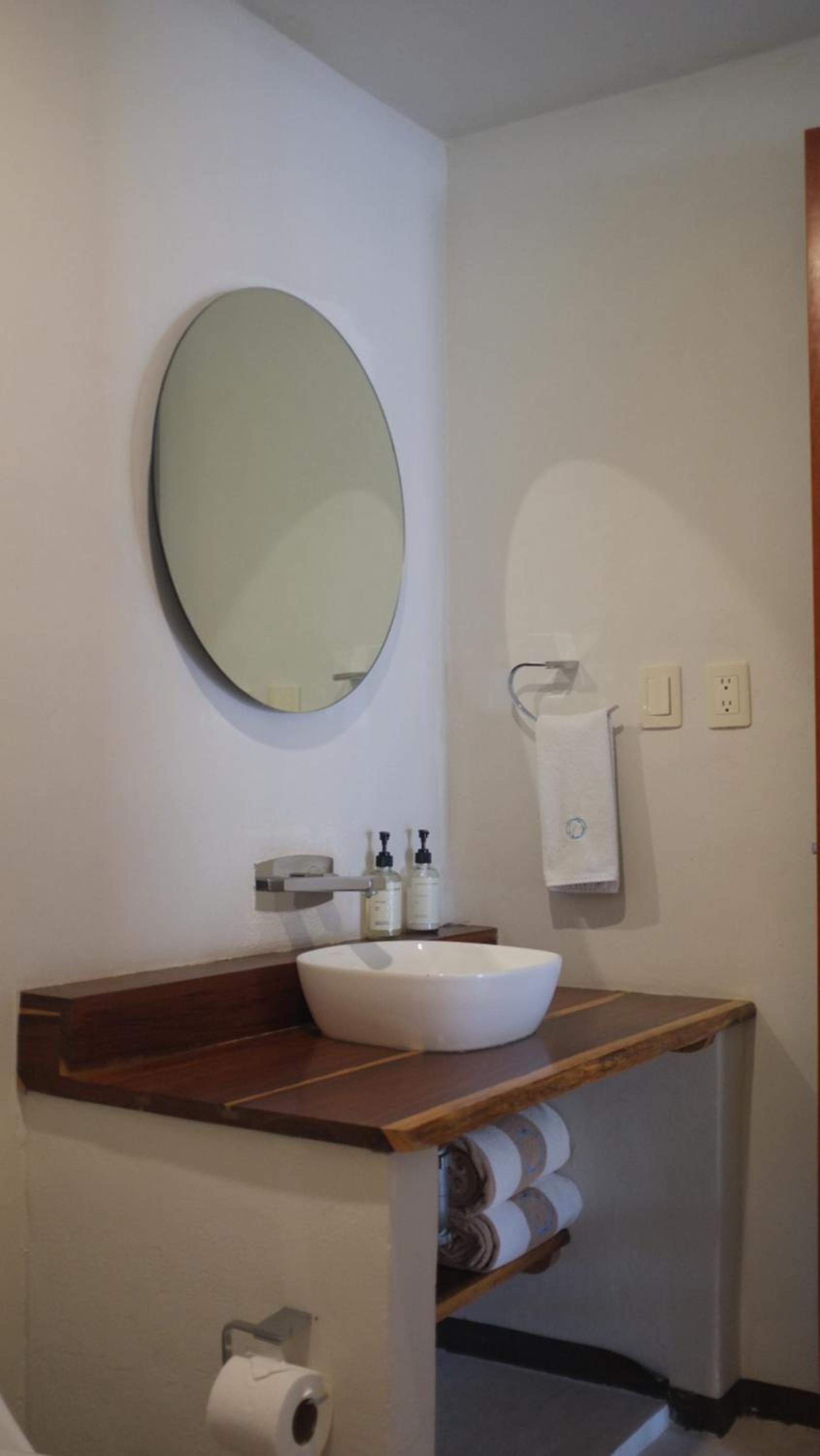 Standard Double Room - Photo 4