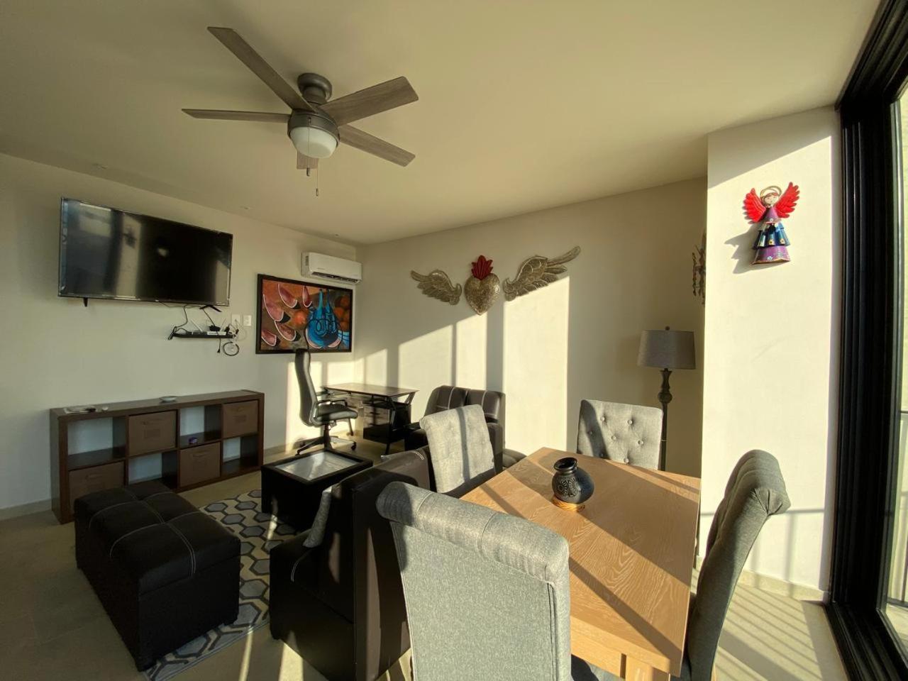 One-Bedroom Apartment photo 3