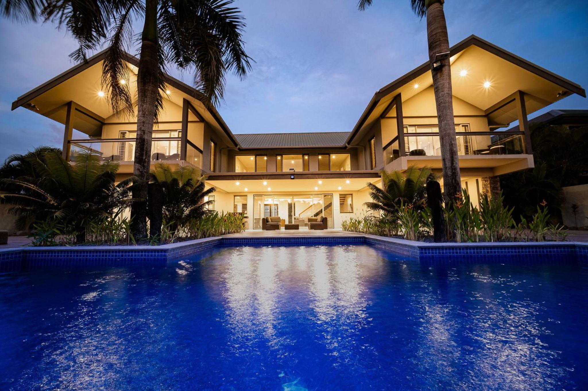 Four Bedroom Gardenview Villa 105/4