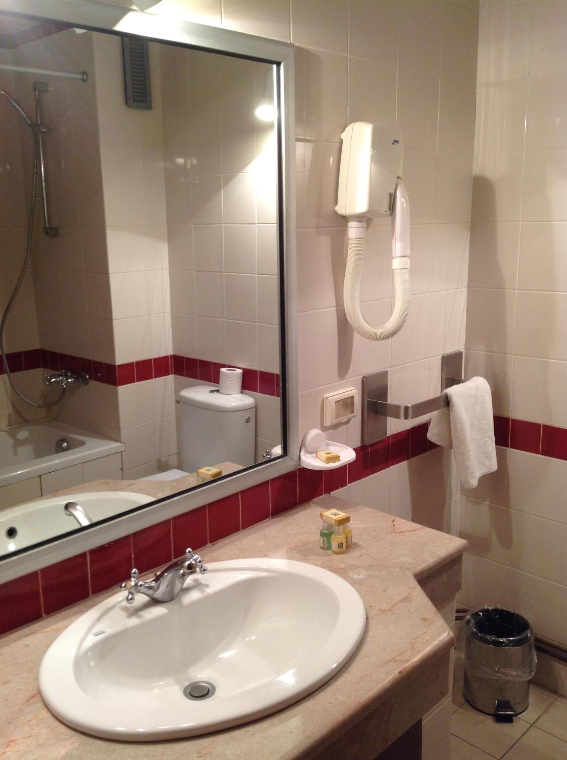 Double or Twin Room photo 2