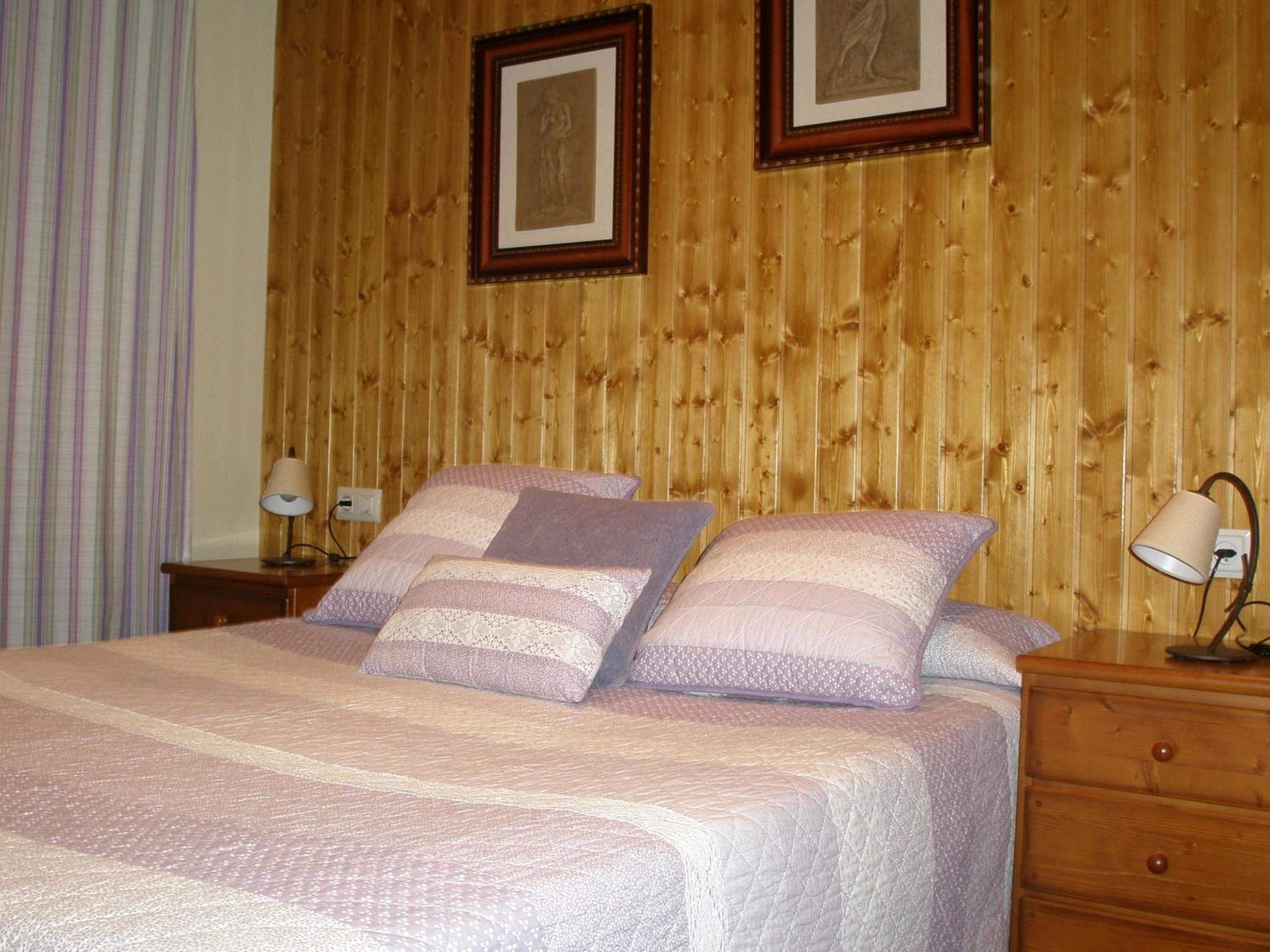 Two-Bedroom Apartment (6 Adults) photo 3