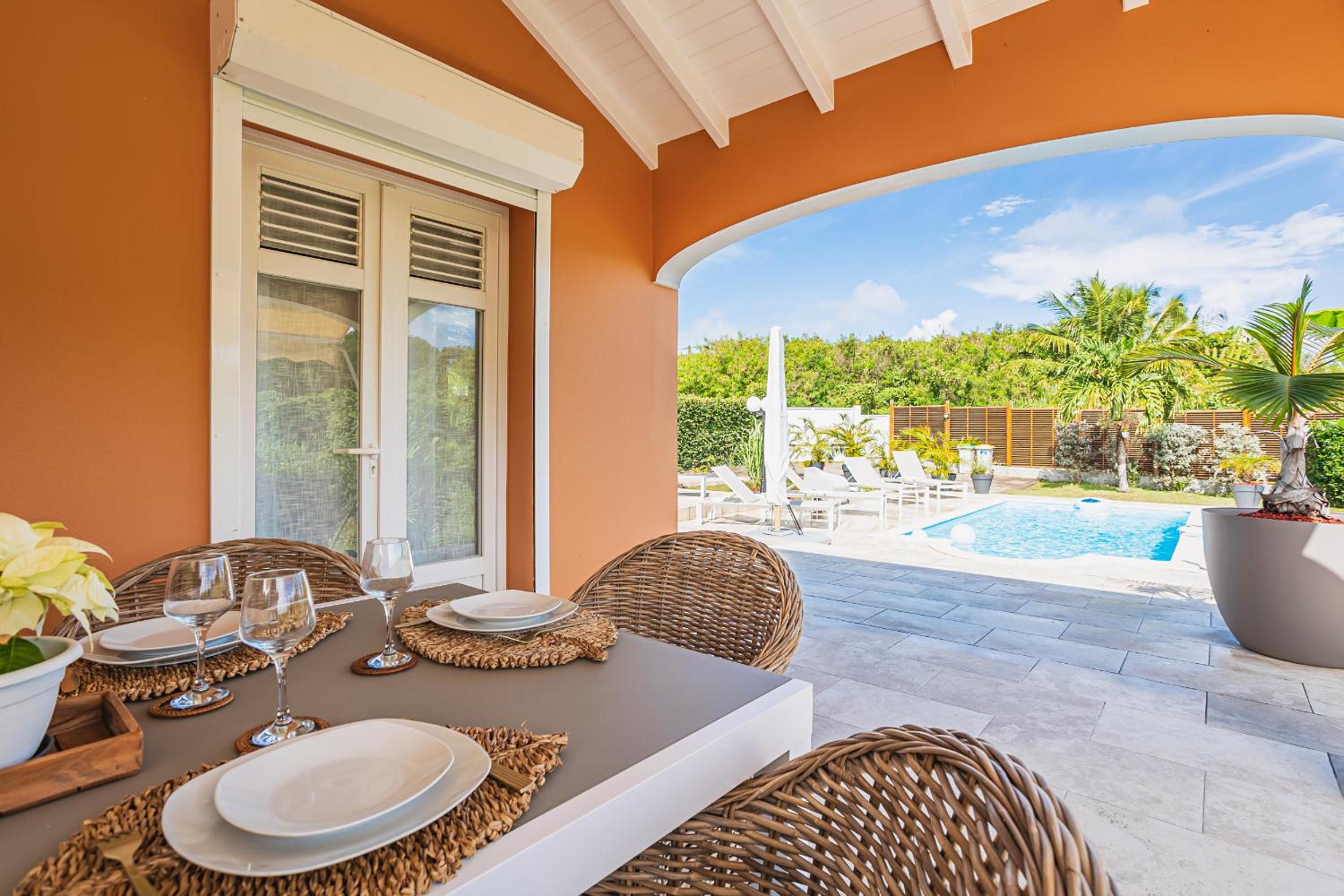 Three-Bedroom Villa photo 2
