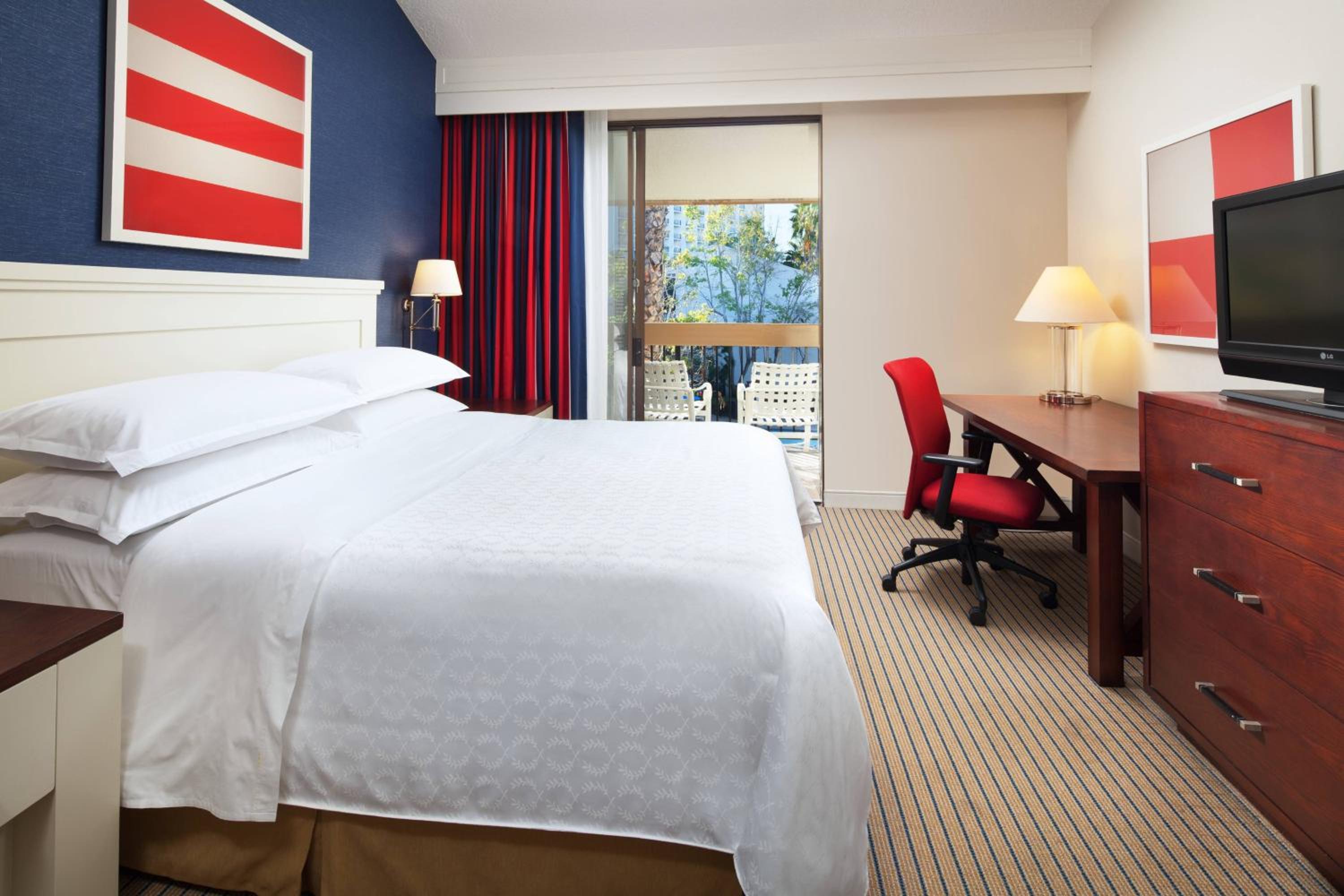Townhouse Suite, Bi-level Suite, Balcony - Photo 1