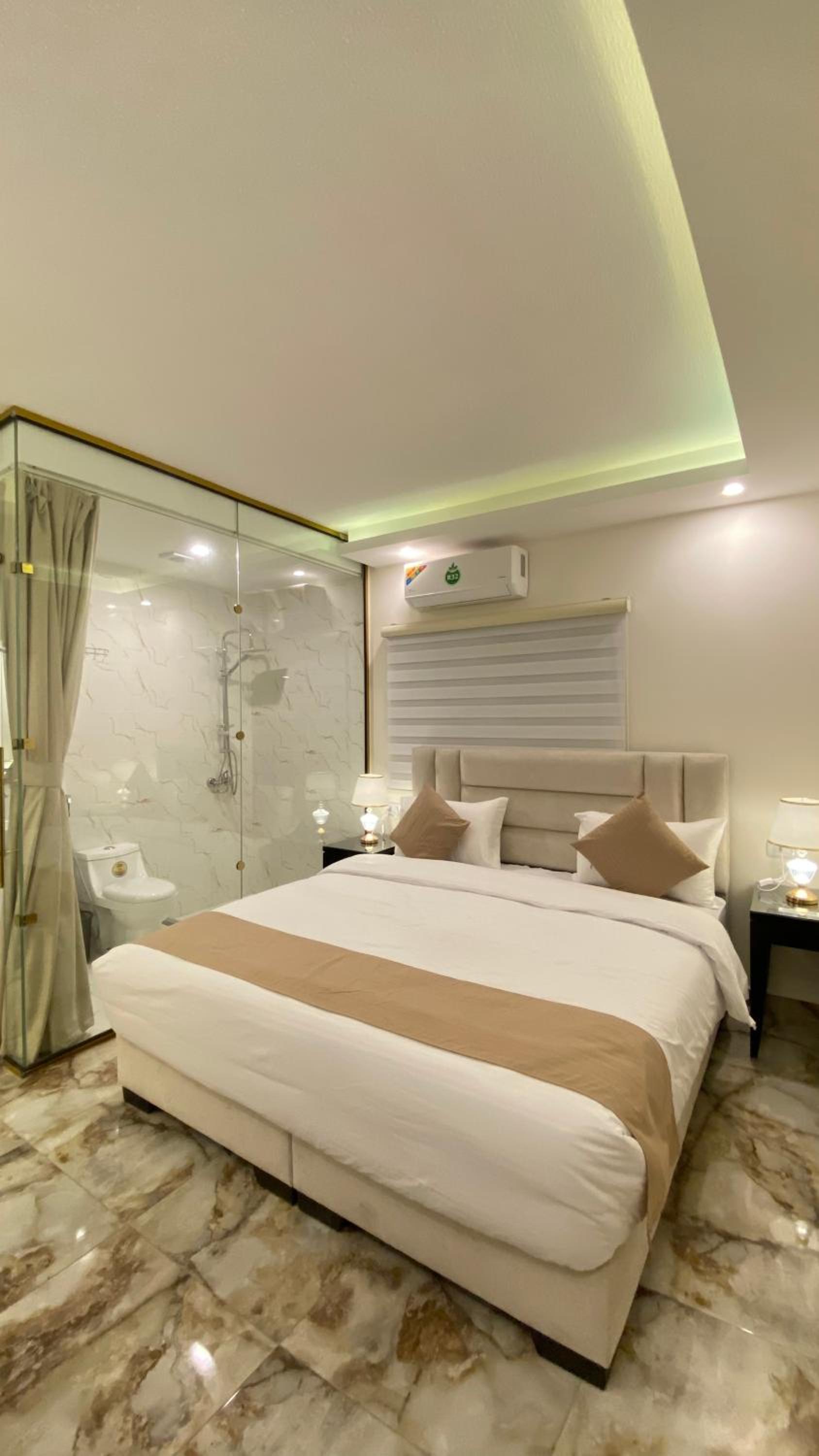 Double Room with Balcony photo 2