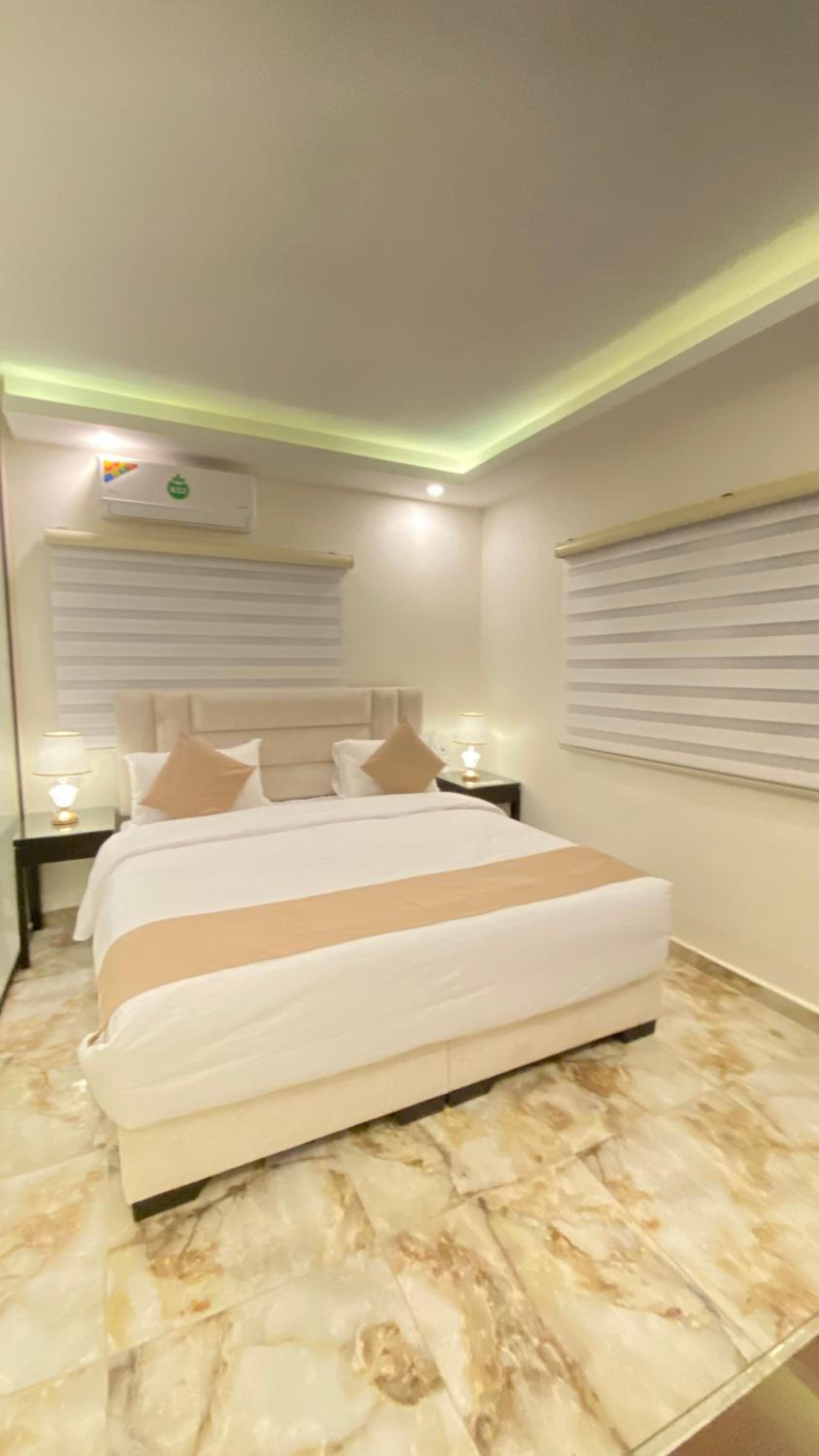 King Room with Mountain View photo 3
