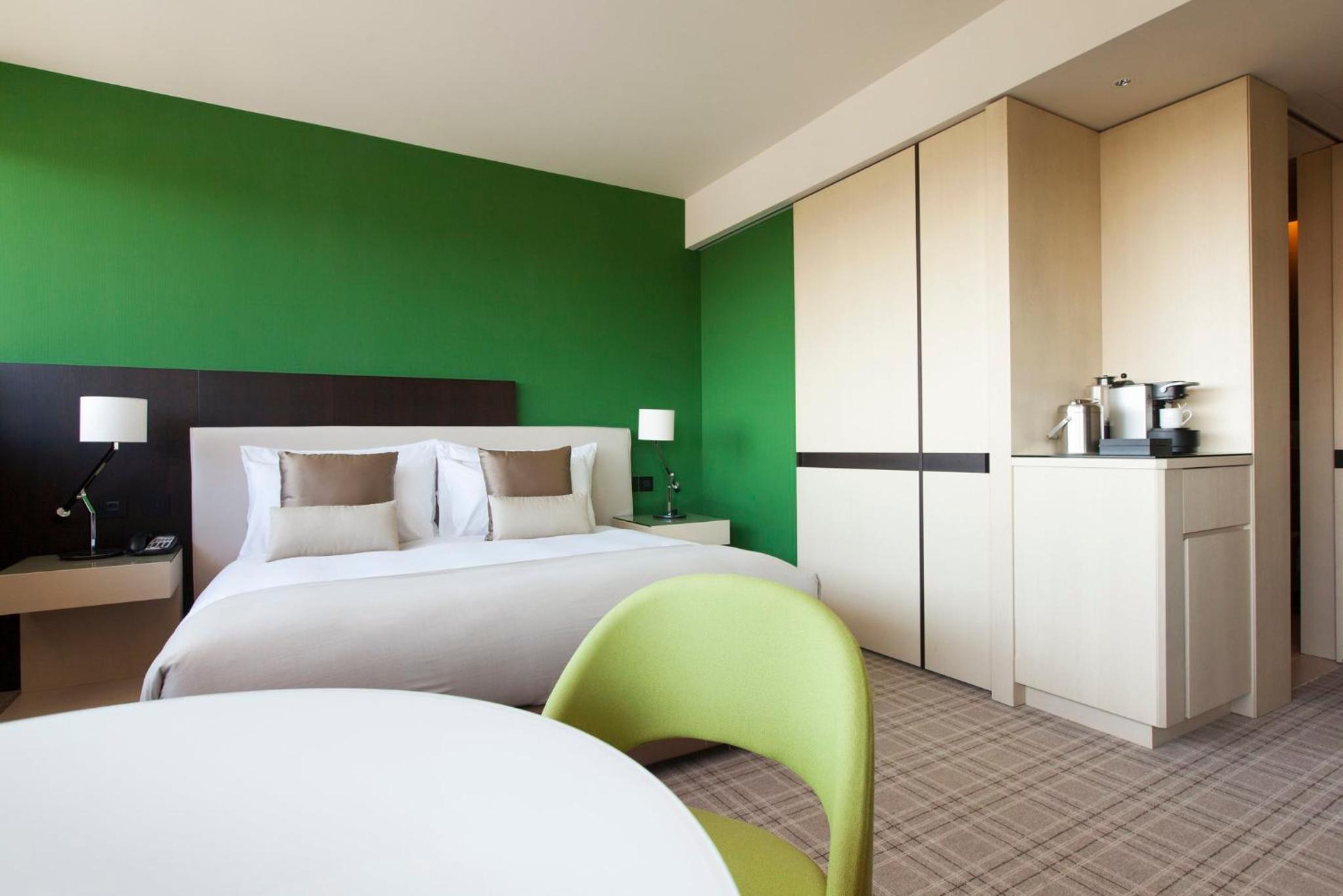 Premium King Room