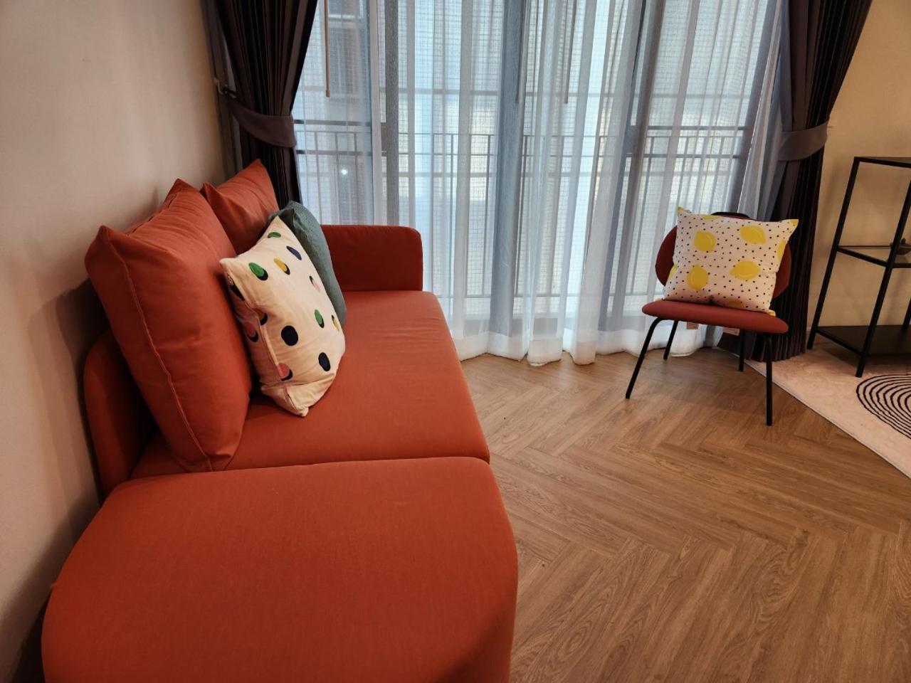 One-Bedroom Apartment with Balcony photo 1