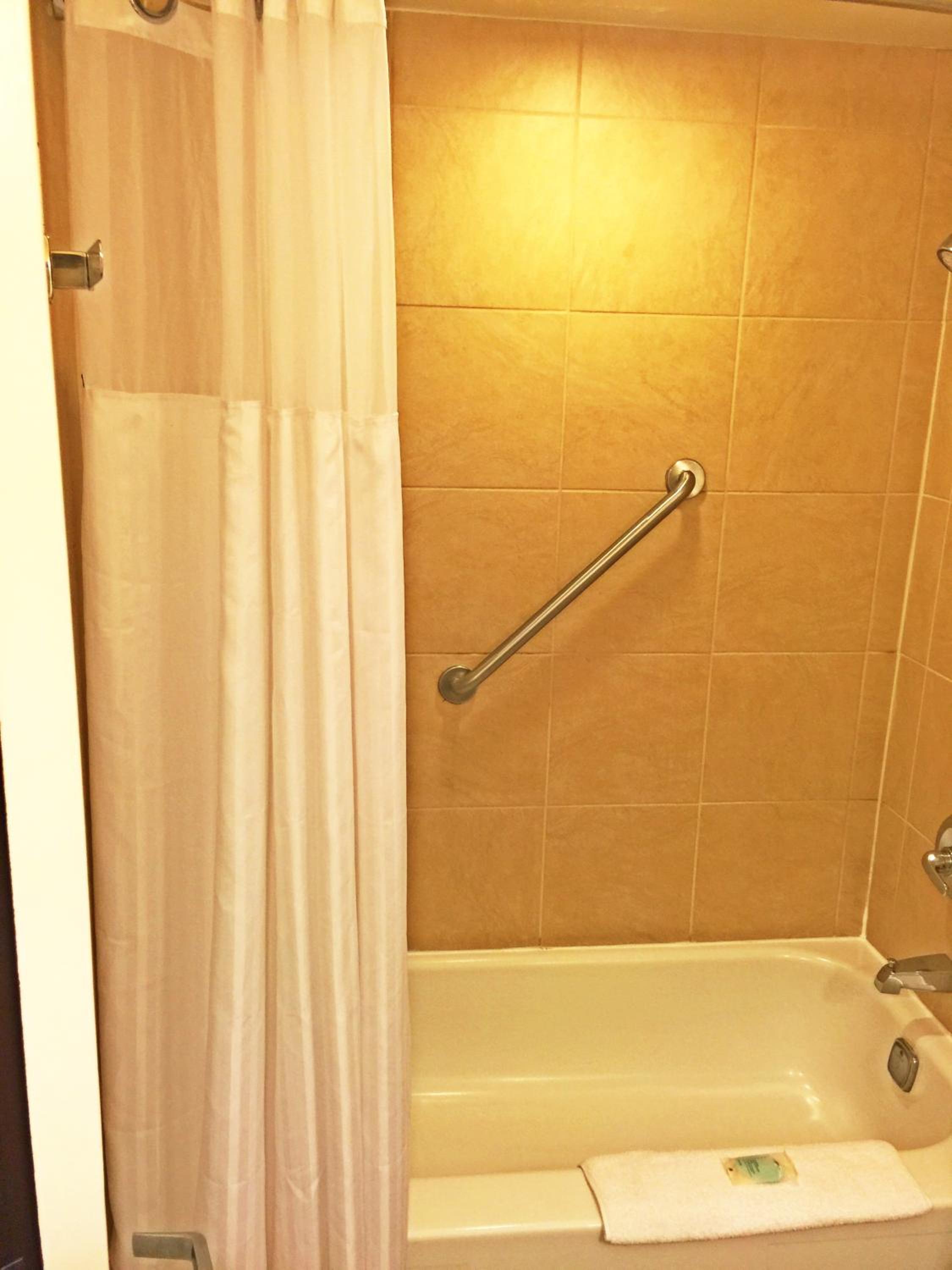 King Room - Disability Access photo 2
